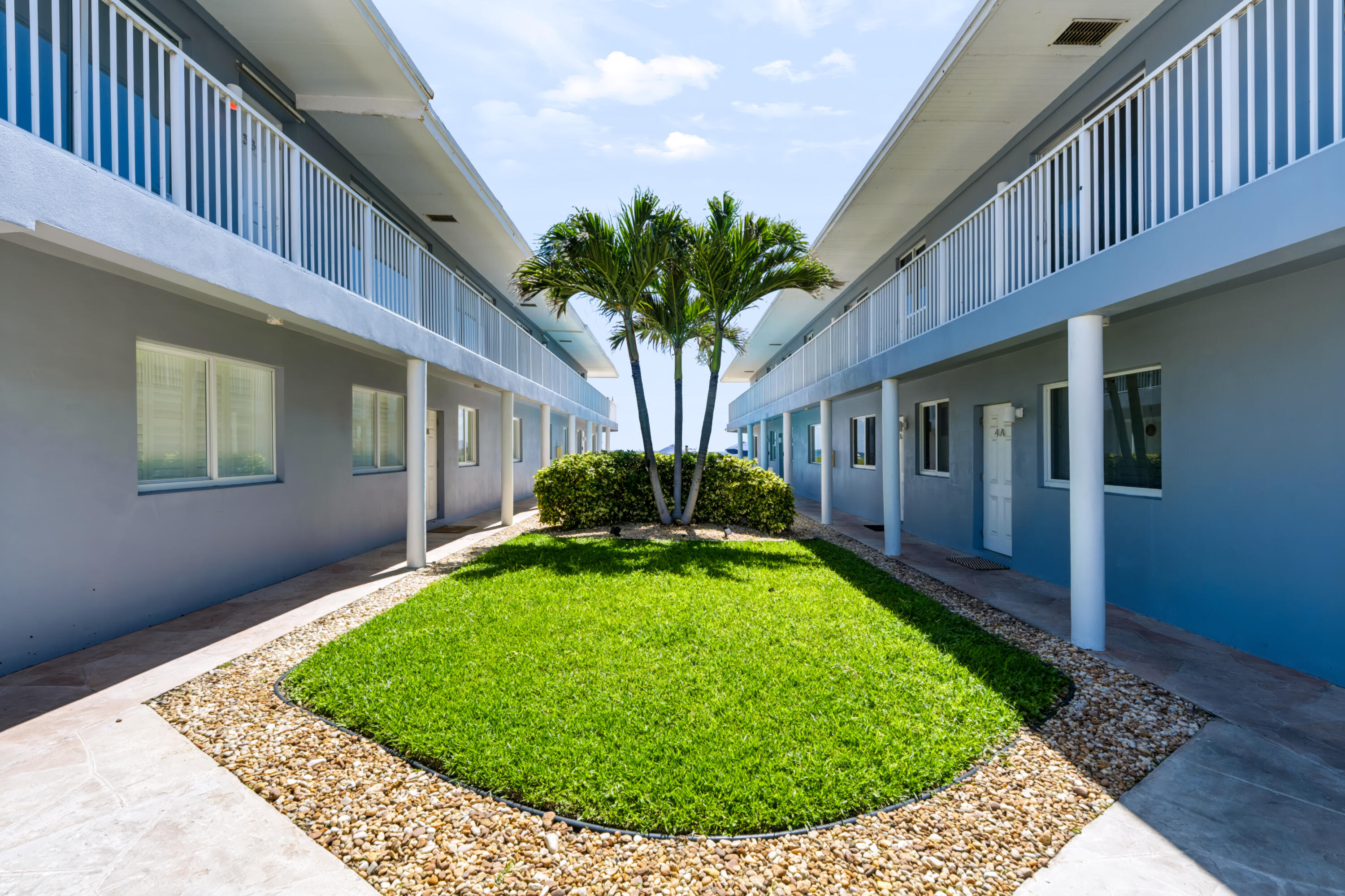604 N OCEAN Boulevard 1B