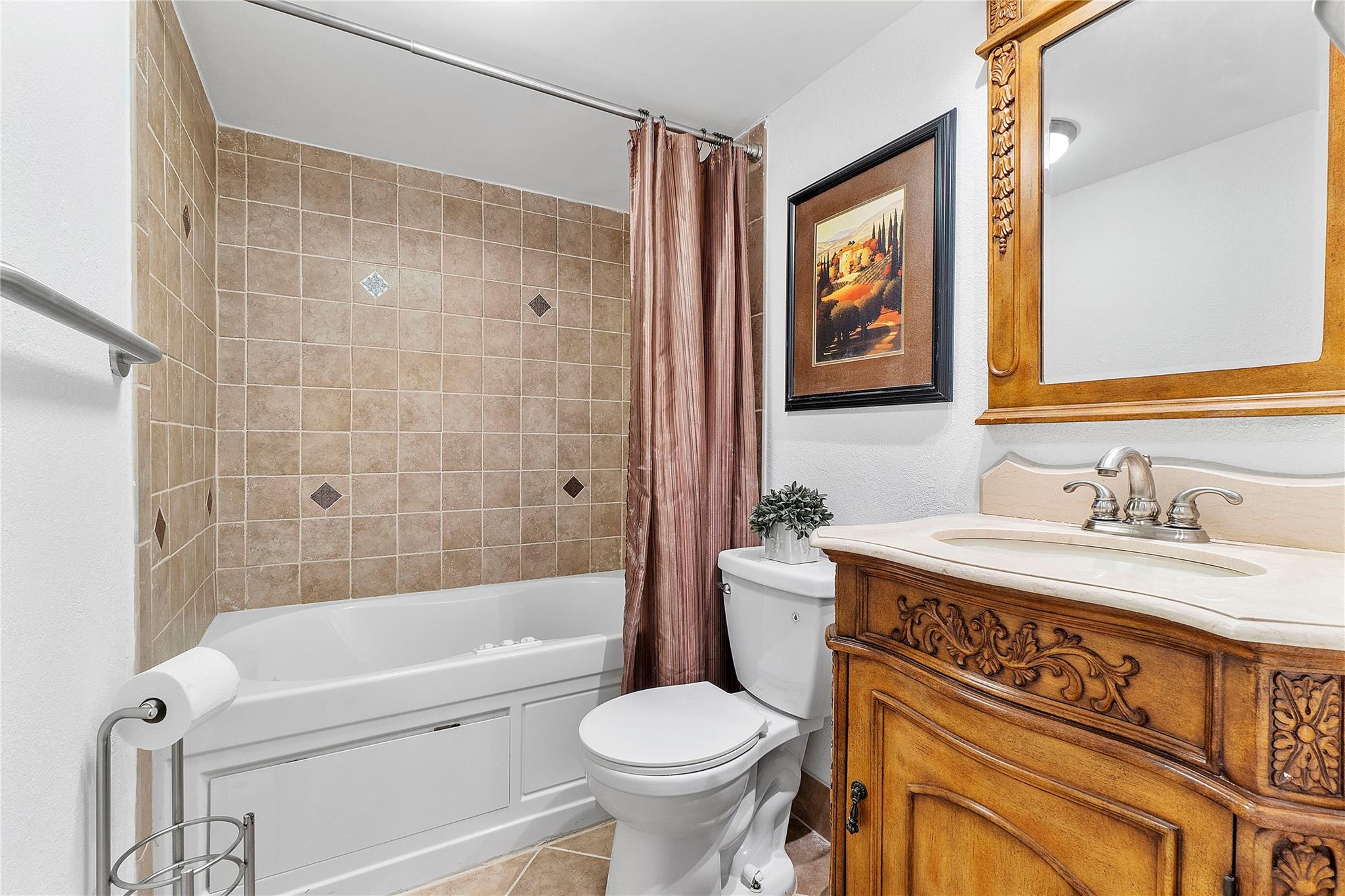172 W Laurel Dr 1102