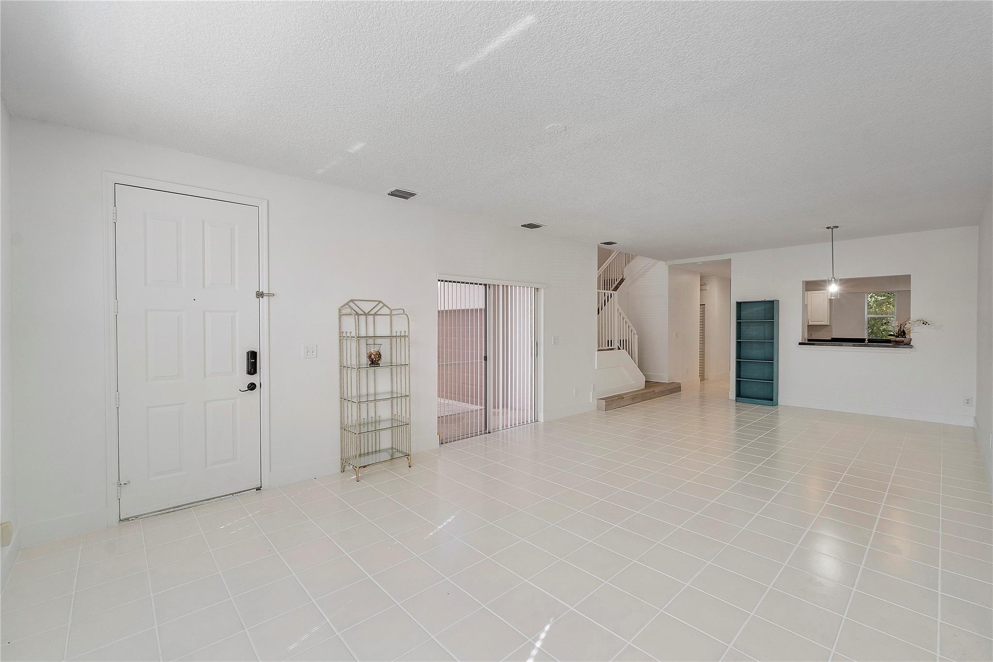 10513 NW 57th Ct