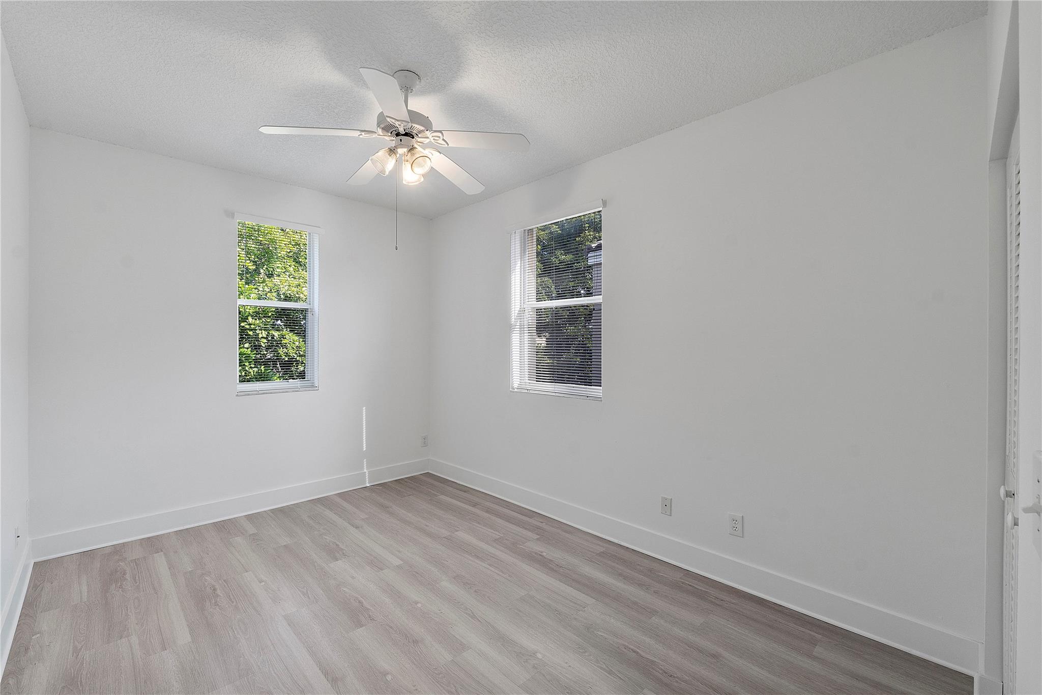 10513 NW 57th Ct