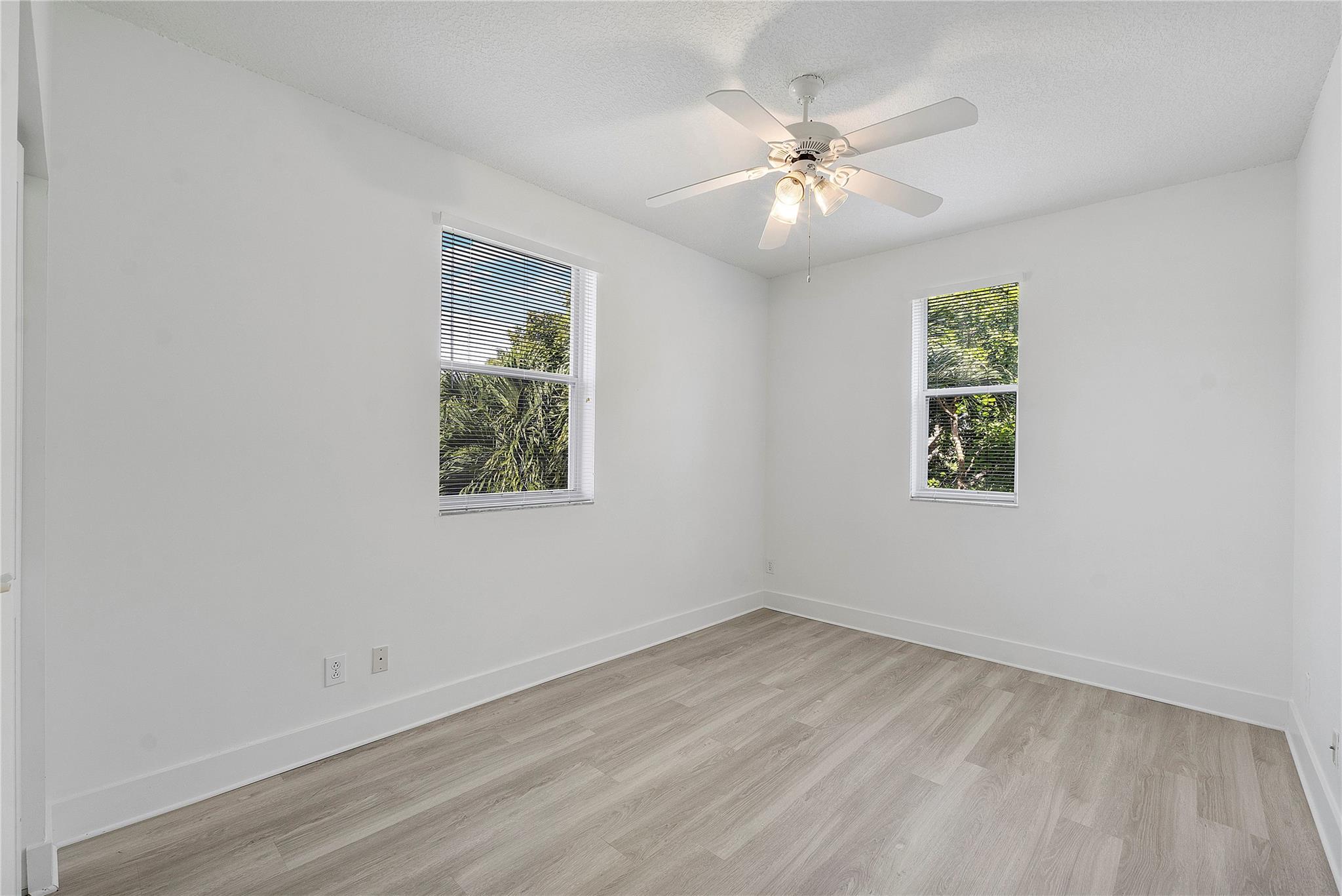 10513 NW 57th Ct