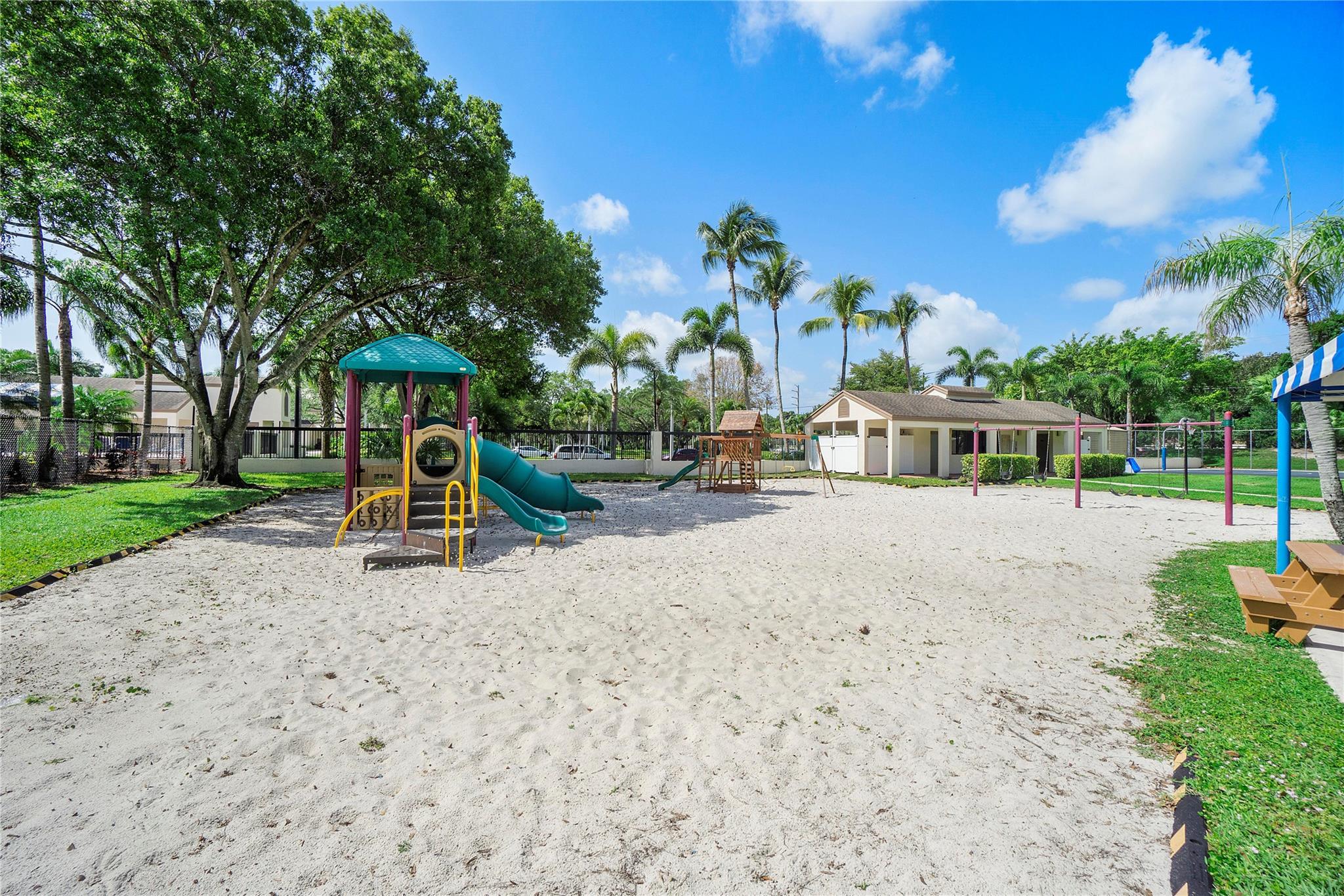 3000 NW 42nd Ave B310