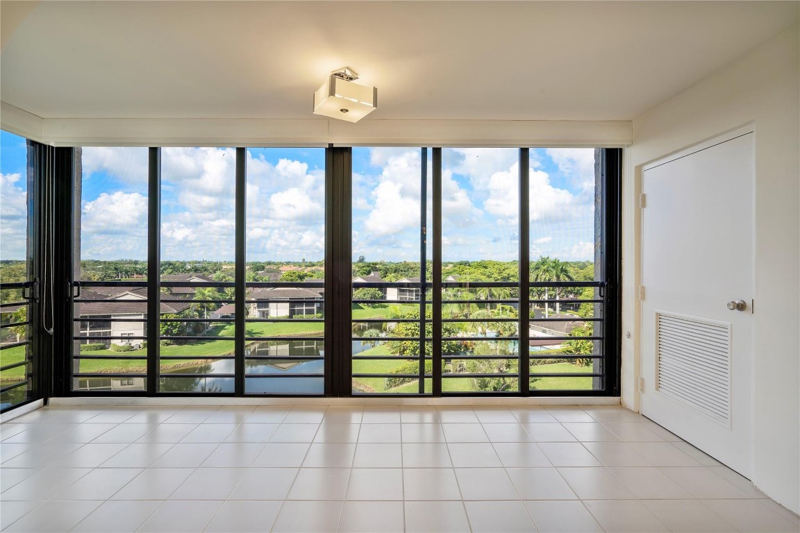 7582 Regency Lake Drive 601