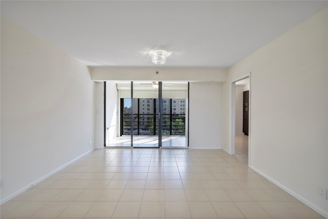 7582 Regency Lake Drive 601