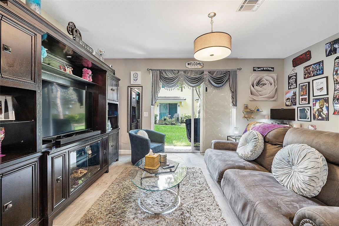 7774 Paddock Pl 7774