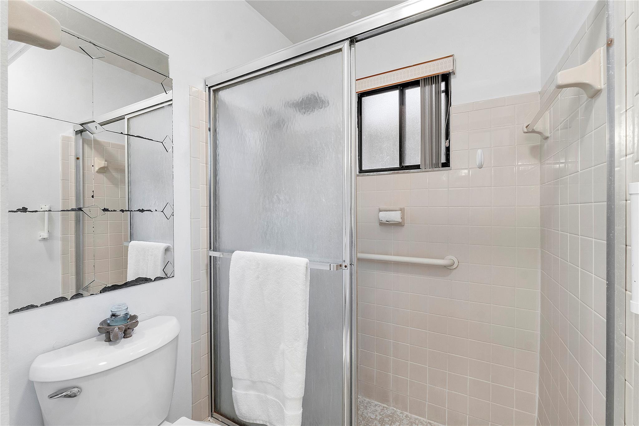 1768 Maplewood Circle