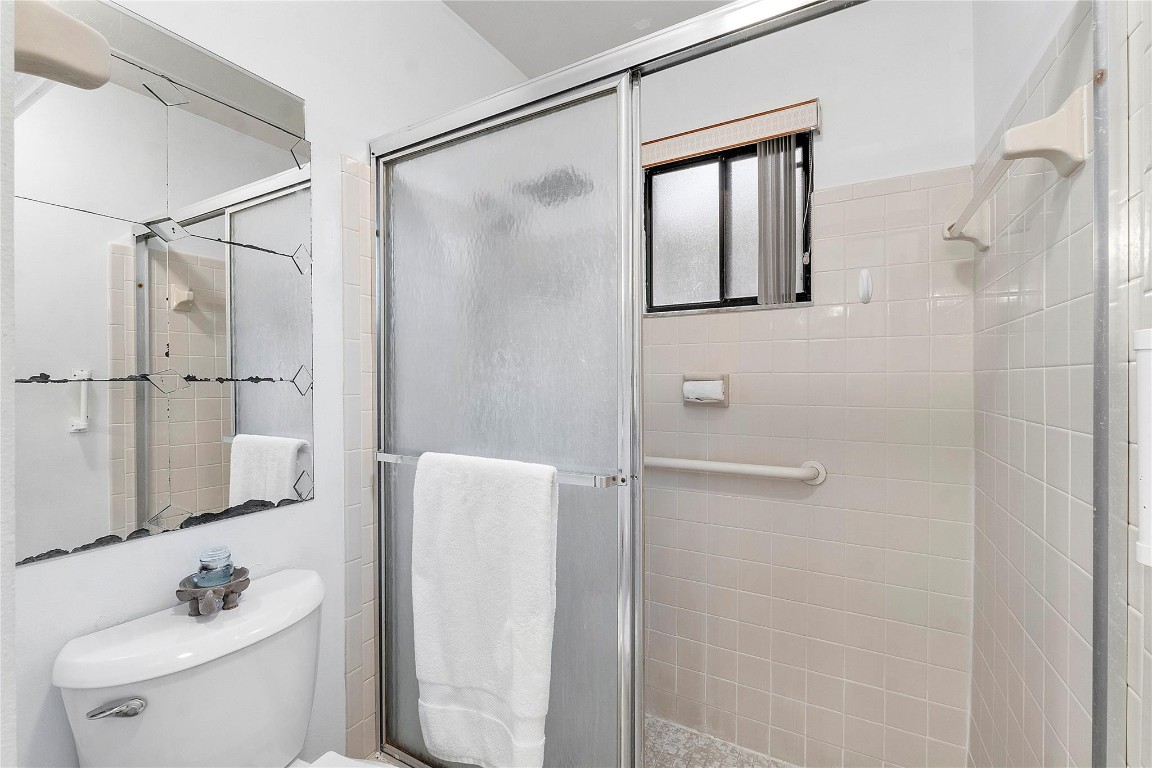 1768 Maplewood Circle