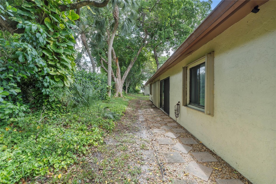 1768 Maplewood Circle