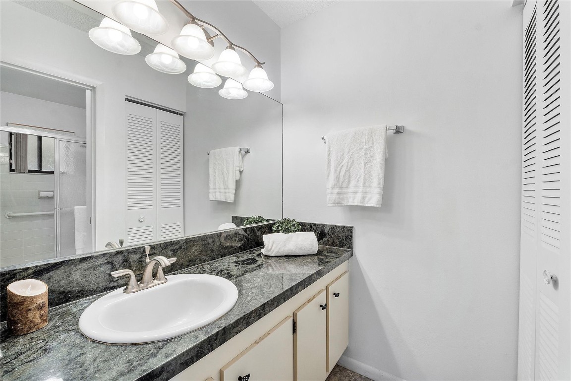 1768 Maplewood Circle