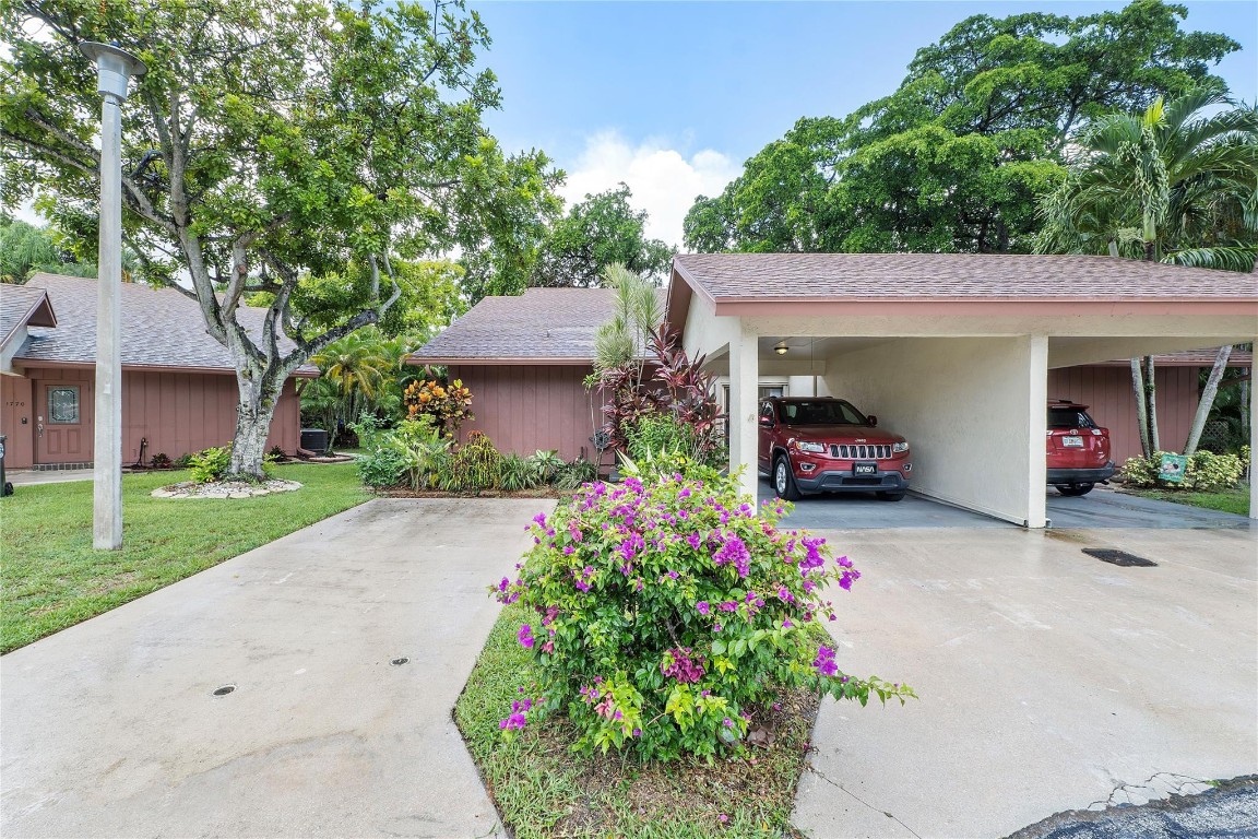 1768 Maplewood Circle