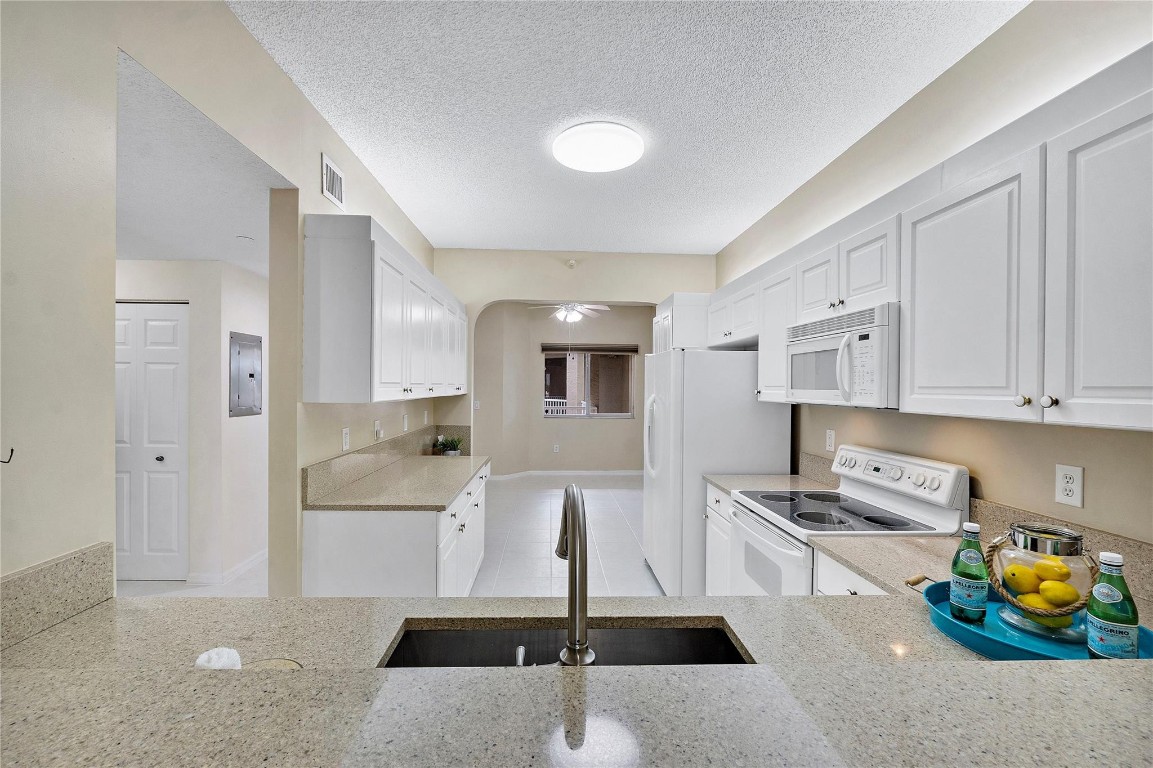 7647 Southampton Ter 407