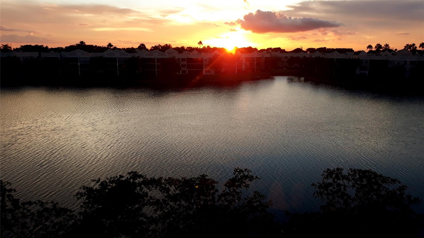 7647 Southampton Ter 407