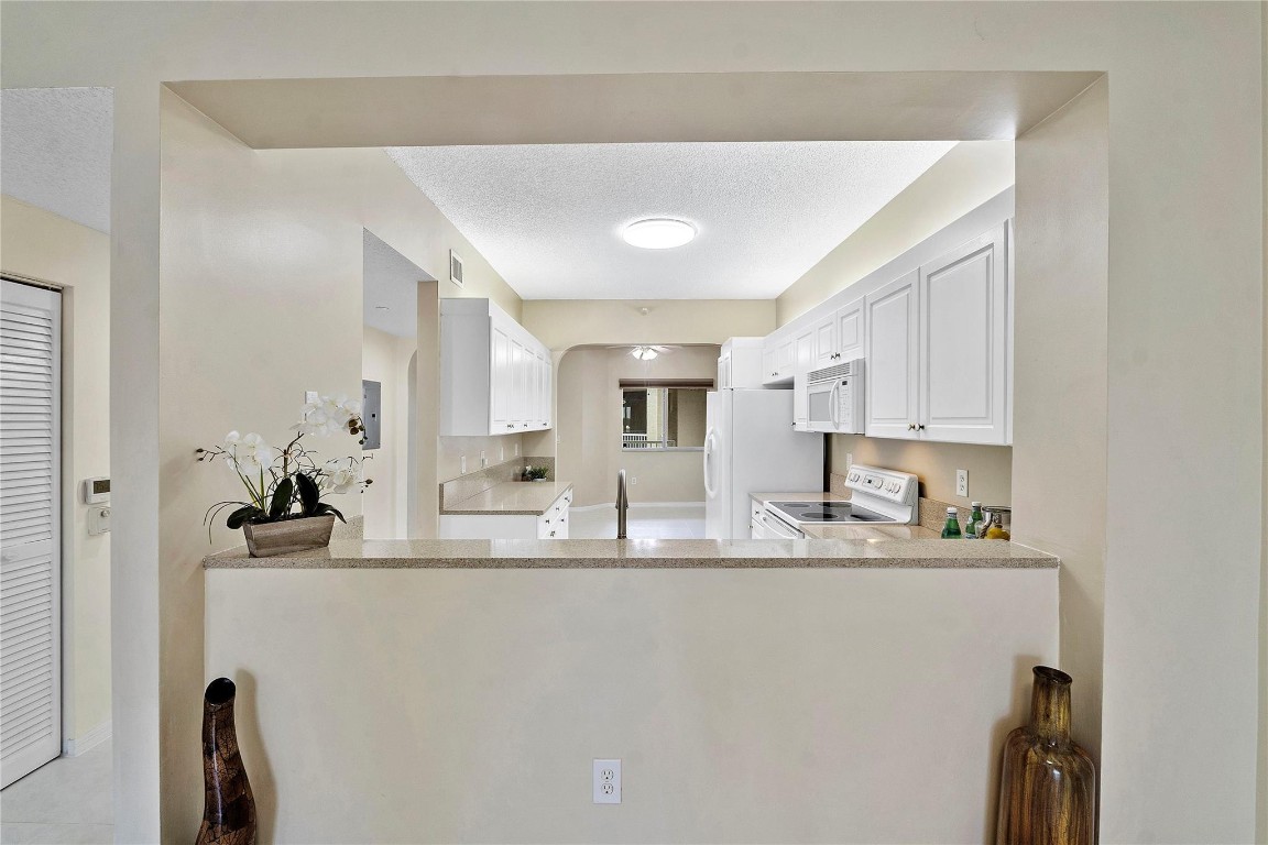 7647 Southampton Ter 407