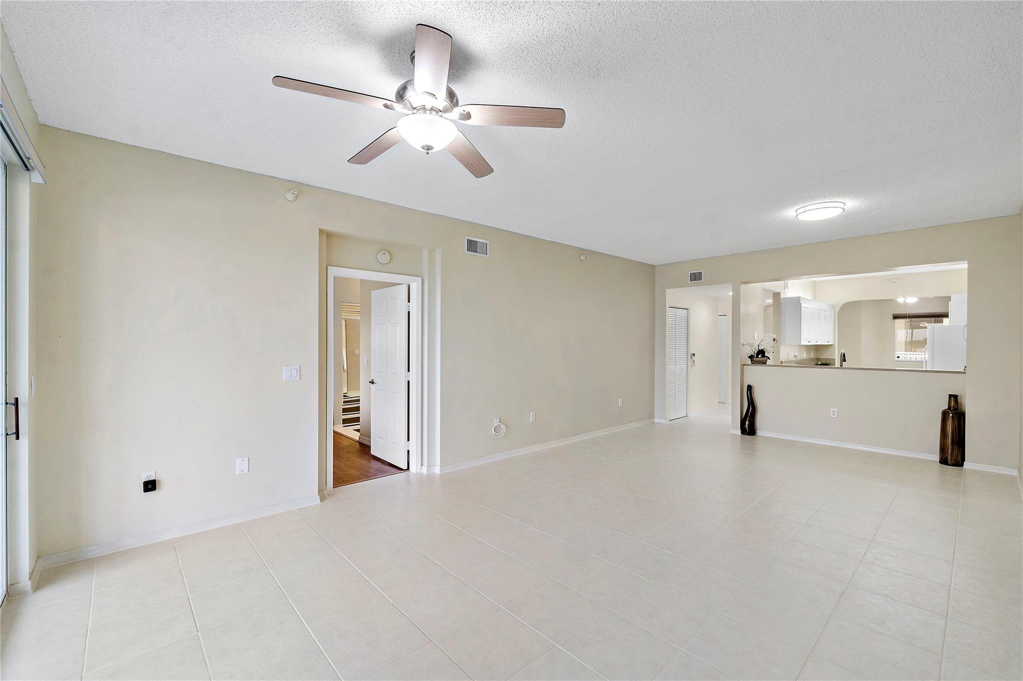 7647 Southampton Ter 407