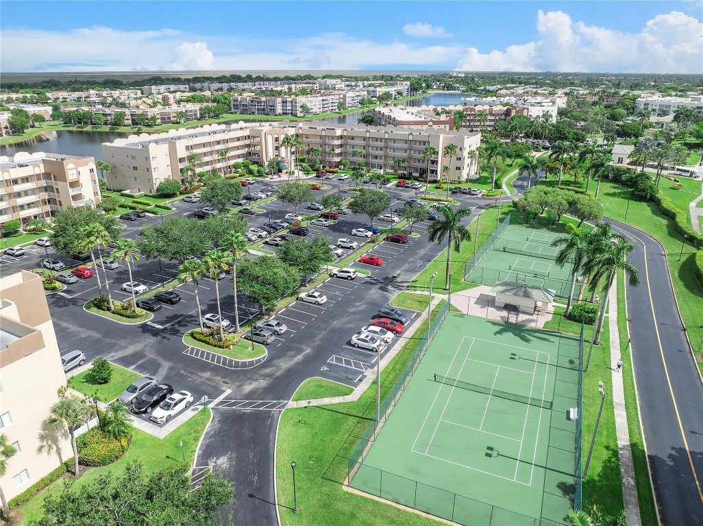 7647 Southampton Ter 407