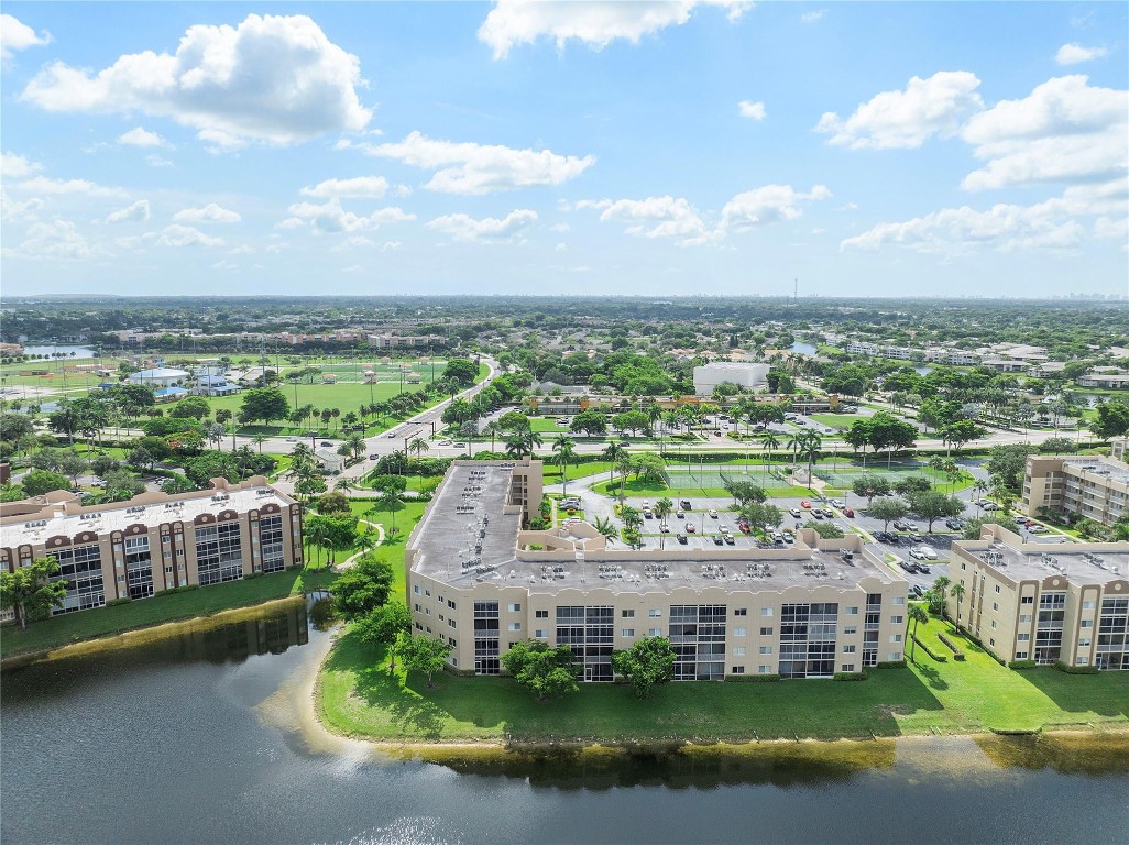 7647 Southampton Ter 407