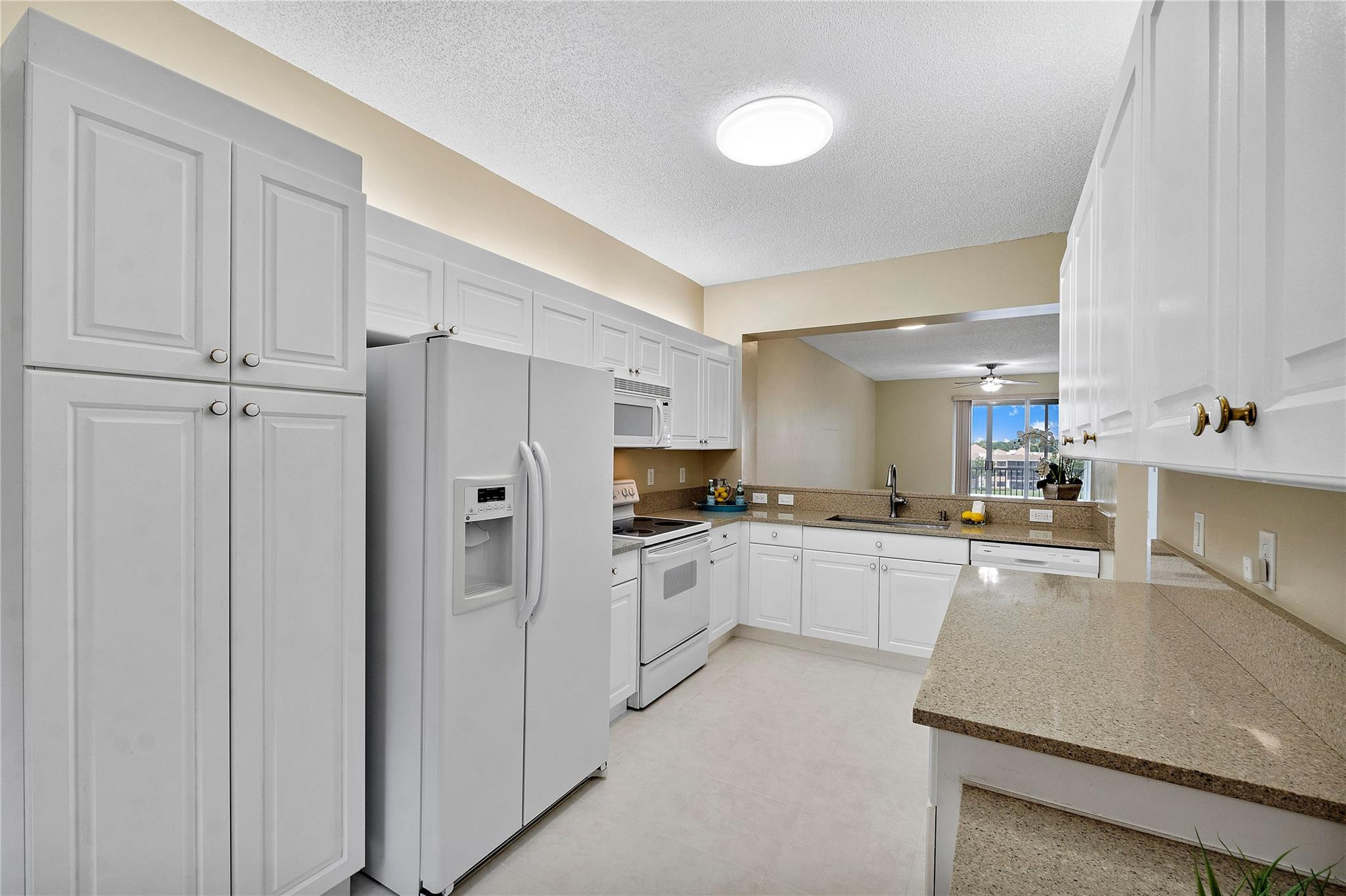 7647 Southampton Ter 407