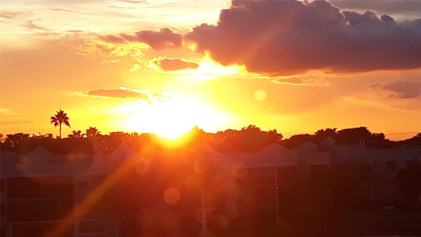 7647 Southampton Ter 407