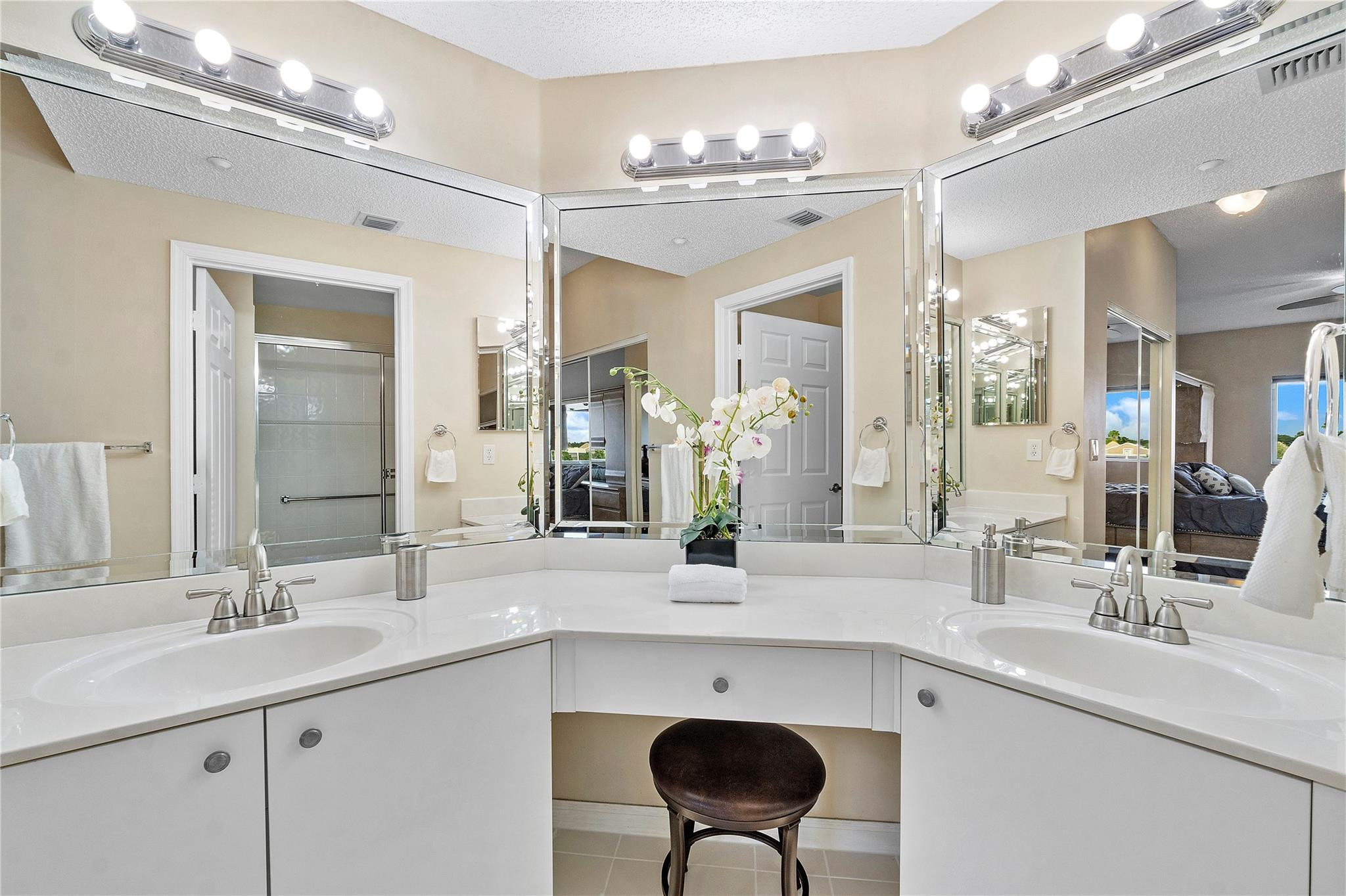 7647 Southampton Ter 407