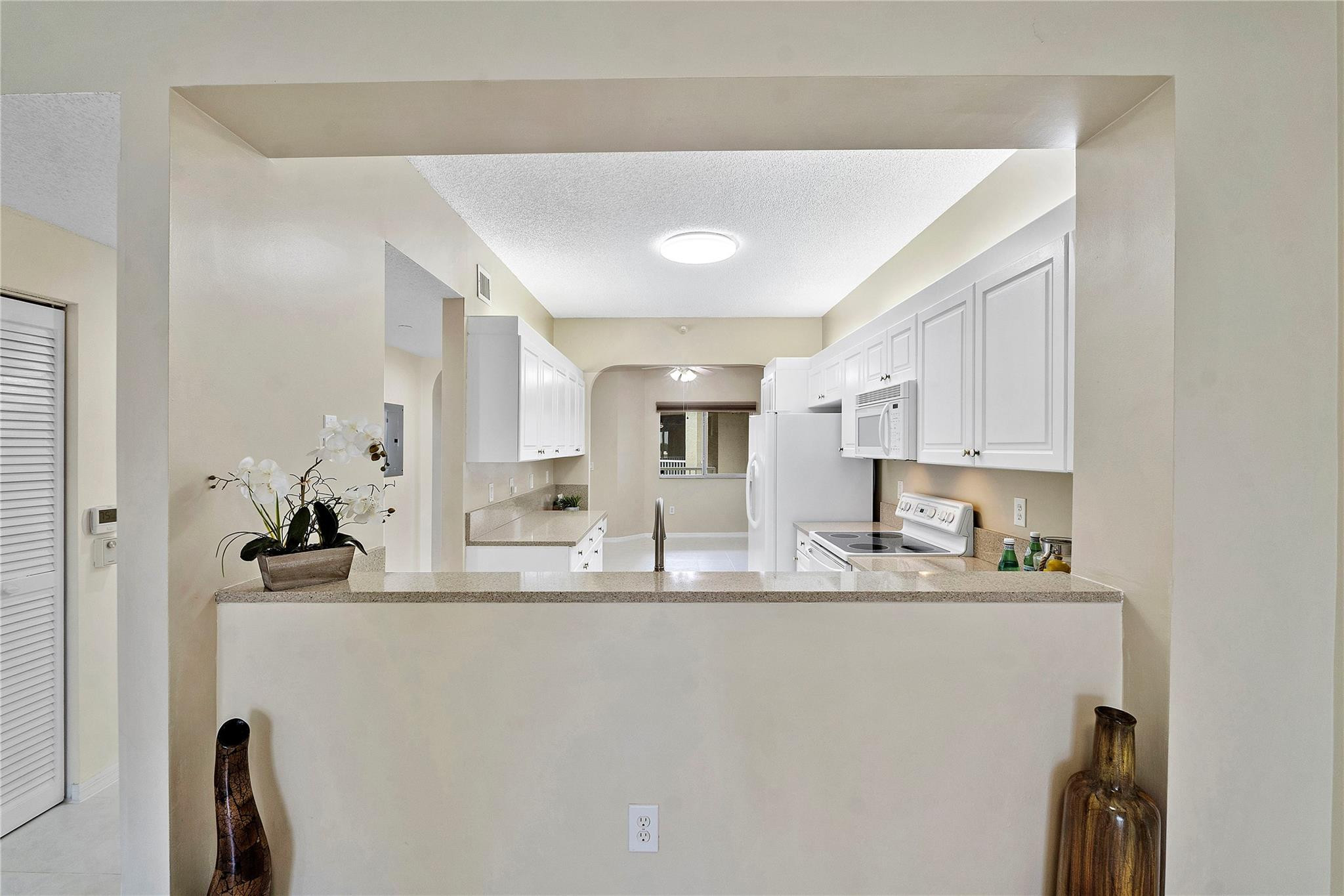 7647 Southampton Ter 407