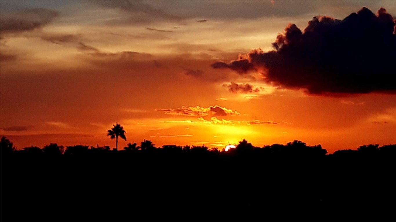 7647 Southampton Ter 407