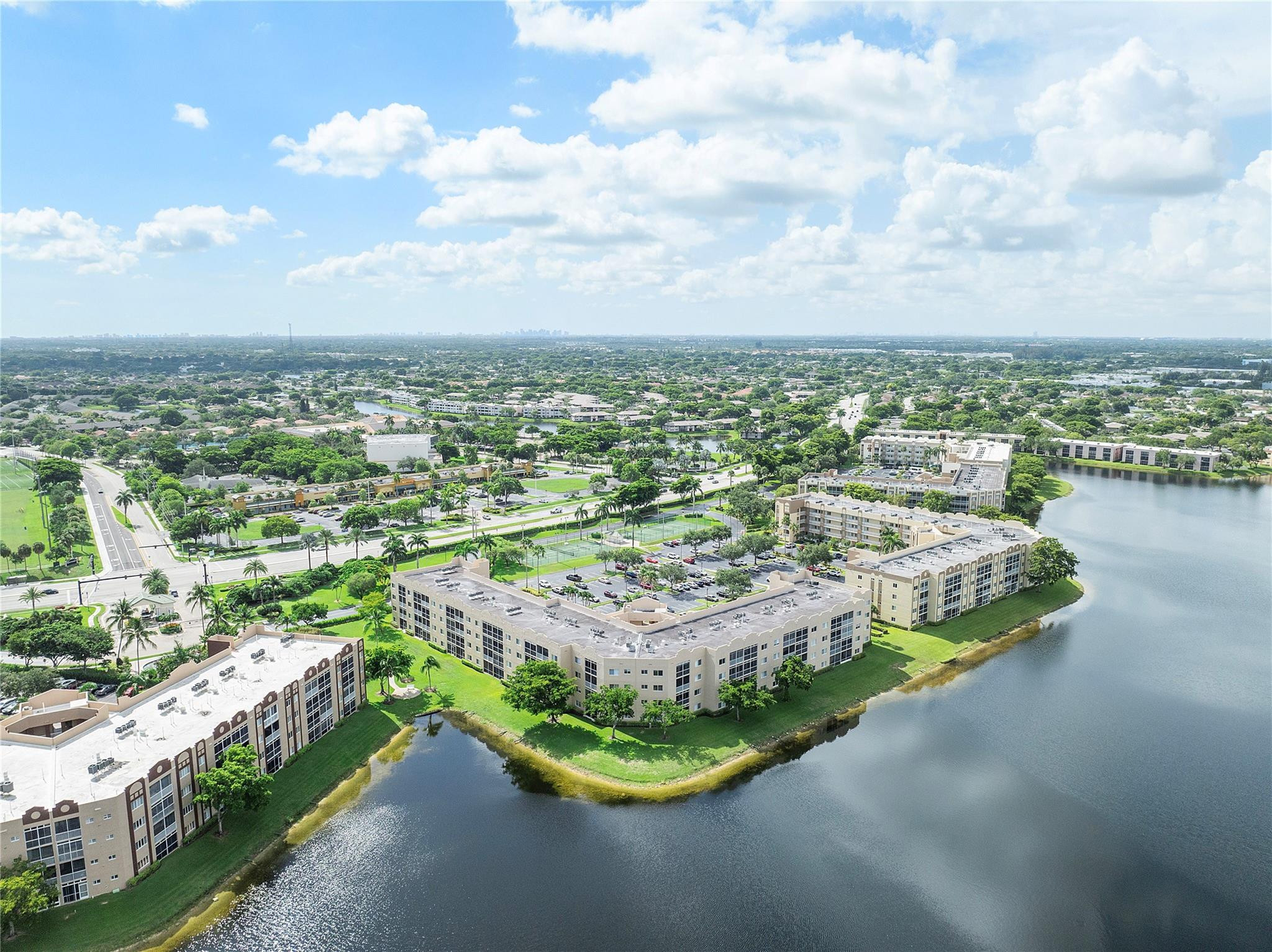 7647 Southampton Ter 407