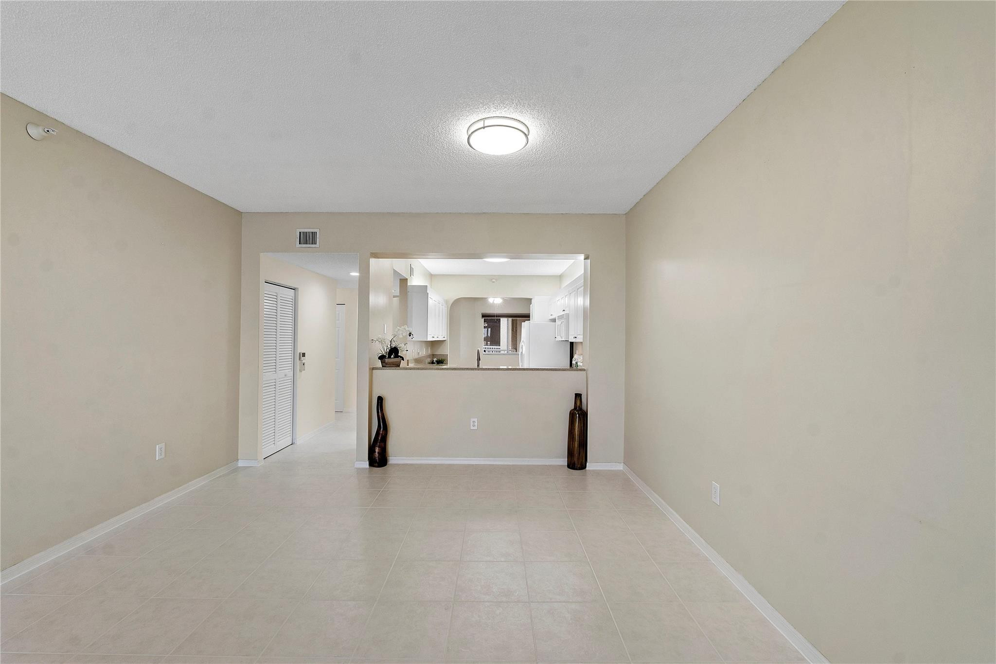 7647 Southampton Ter 407