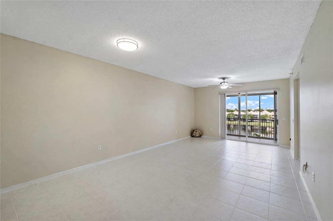 7647 Southampton Ter 407