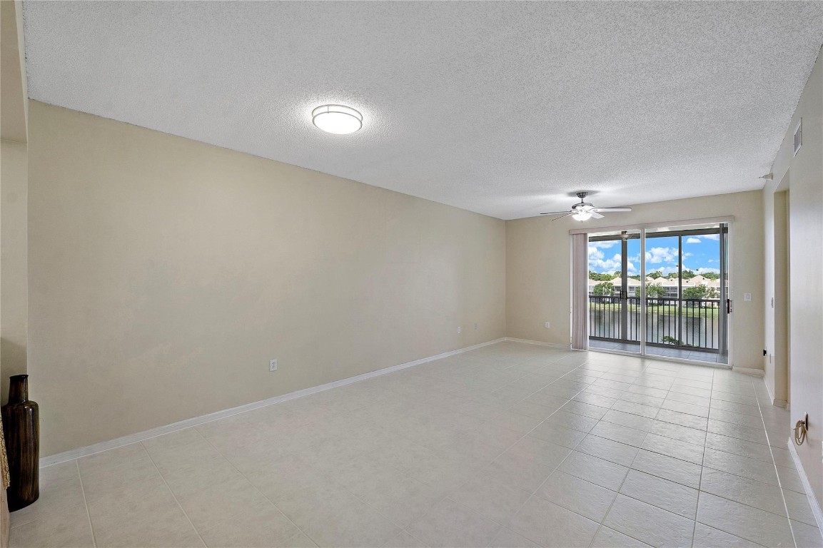 7647 Southampton Ter 407