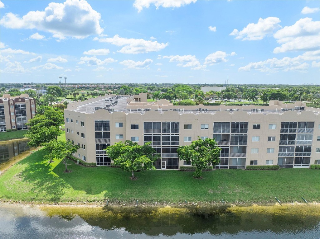 7647 Southampton Ter 407