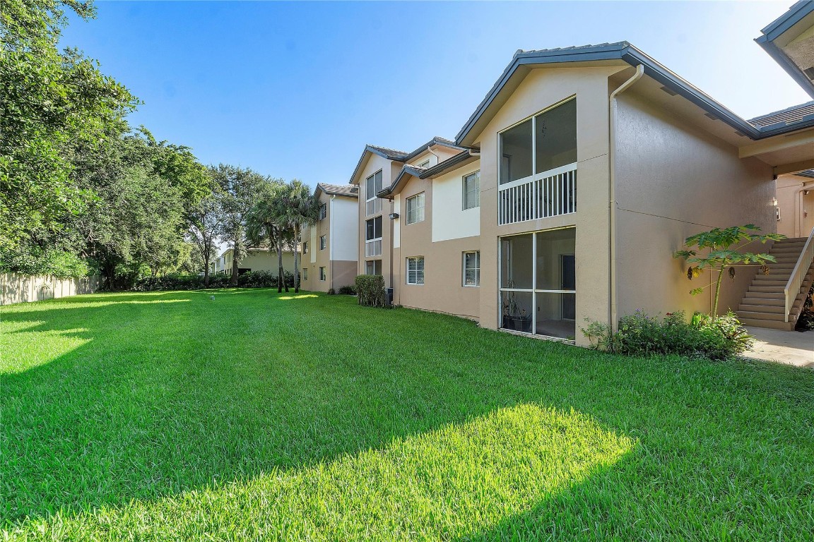 9901 Westview Dr 313