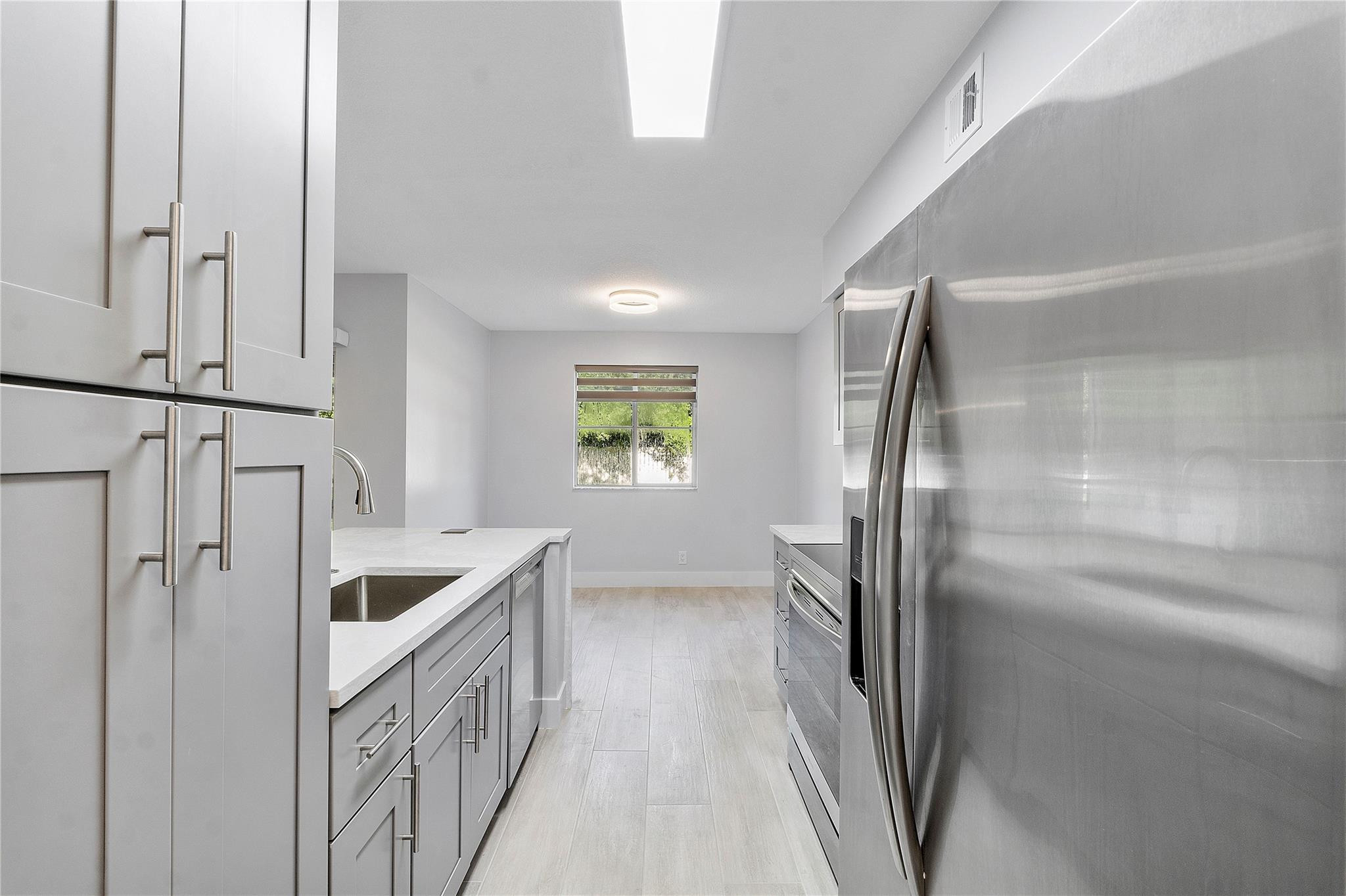 9901 Westview Dr 313