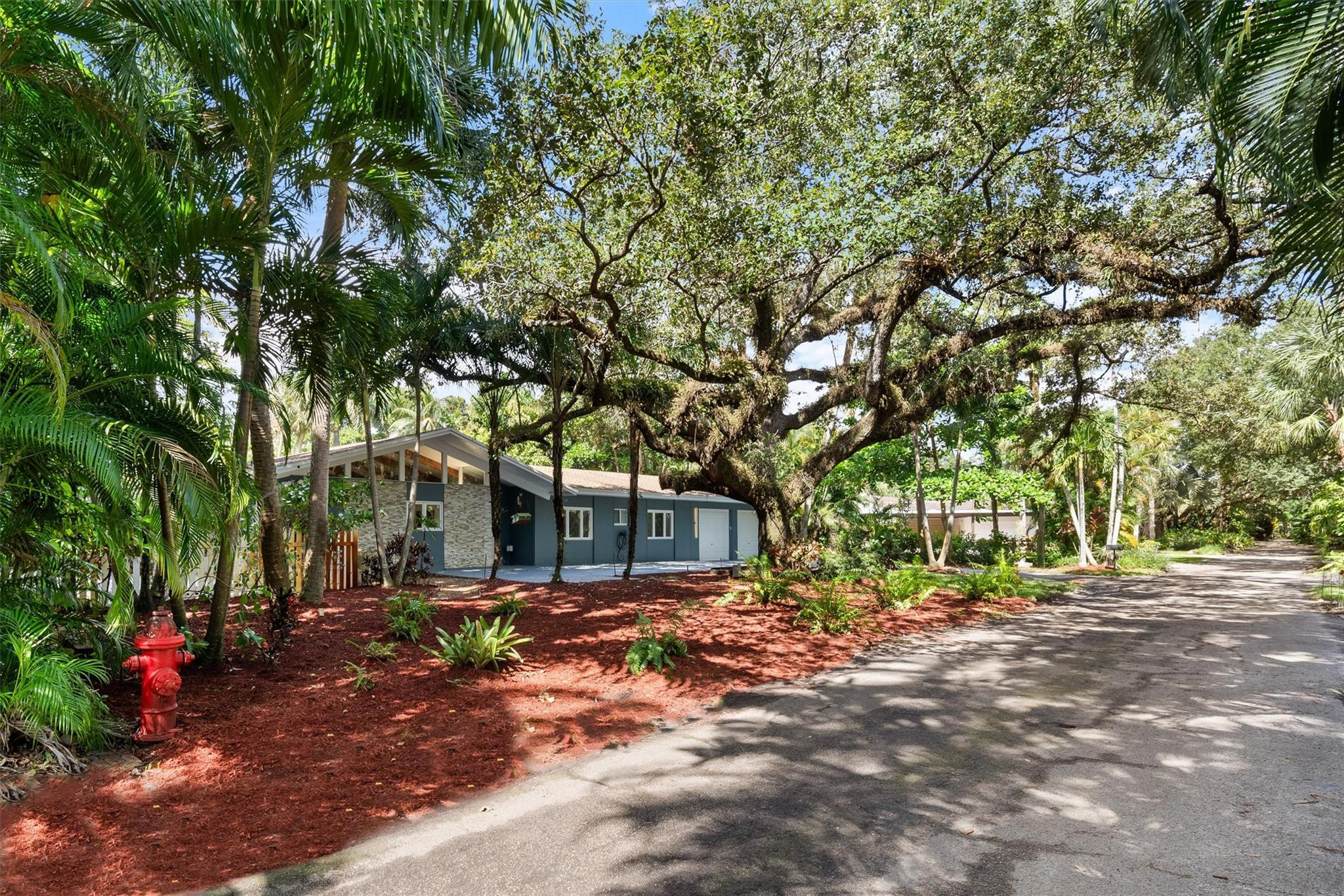 2211 SW 27th Terrace