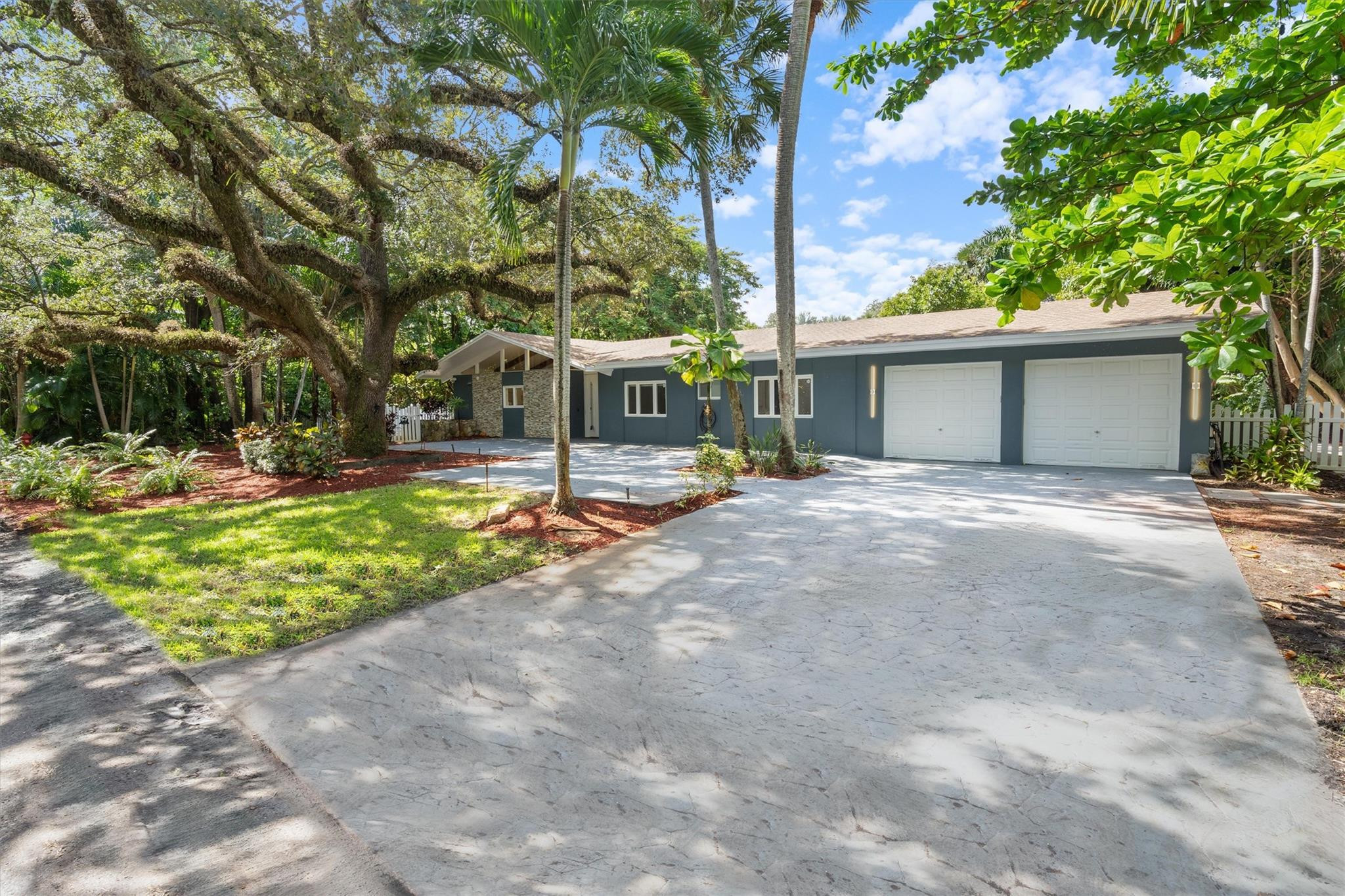 2211 SW 27th Terrace
