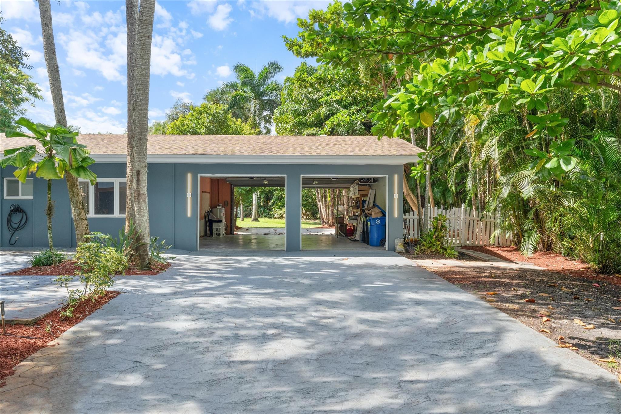 2211 SW 27th Terrace