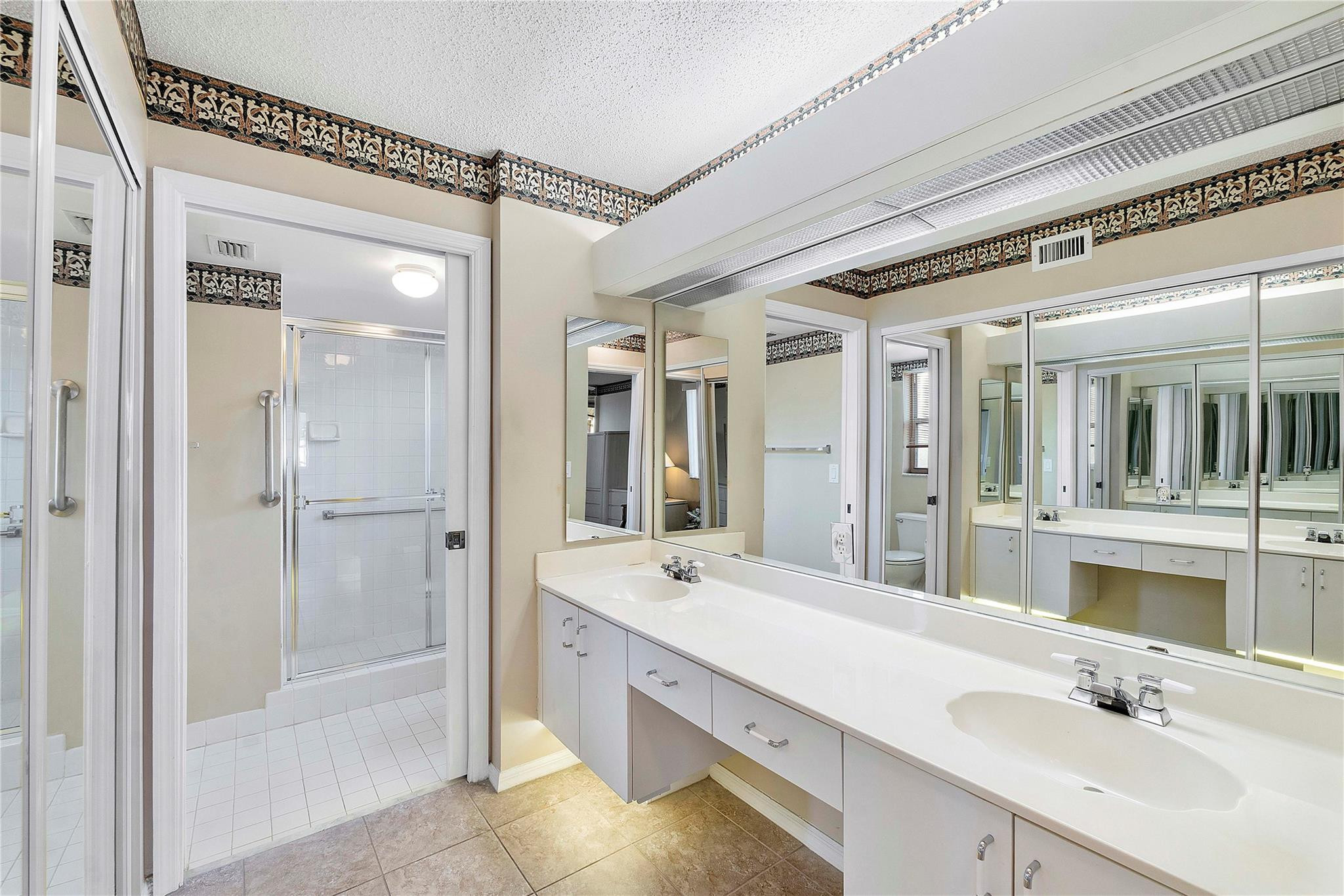 7524 Granville Drive 201
