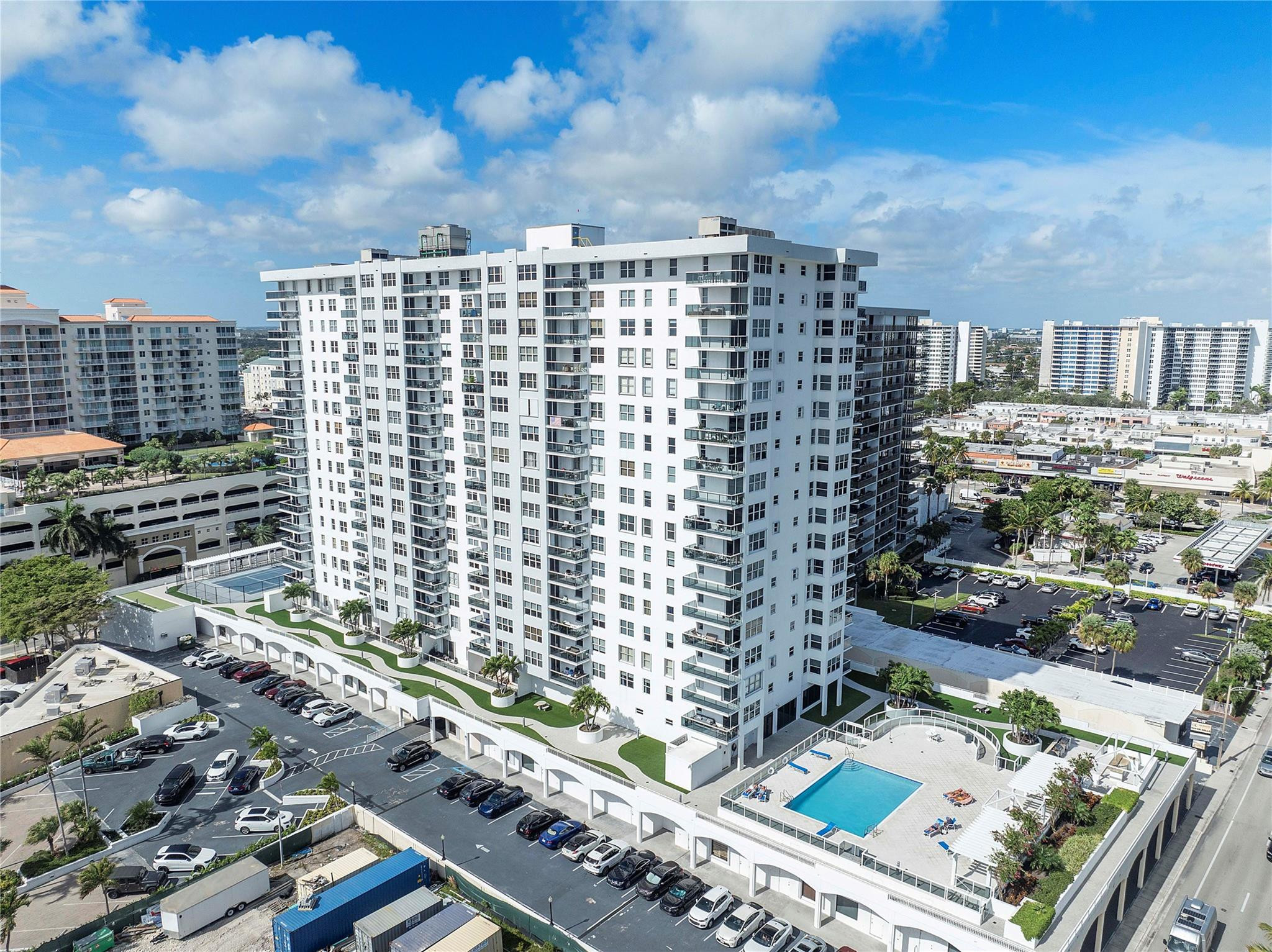 3015 N Ocean Boulevard 4L