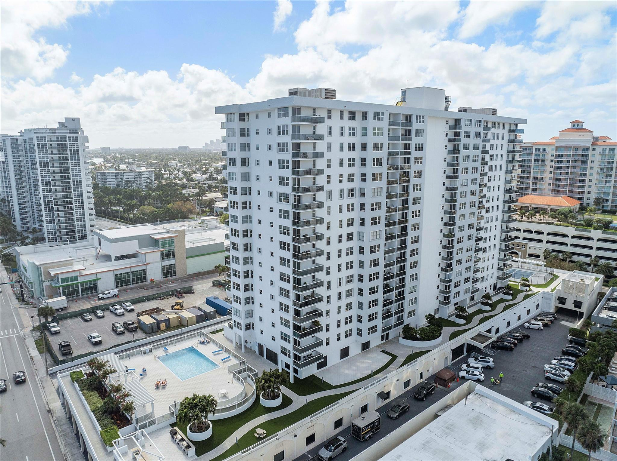 3015 N Ocean Boulevard 4L