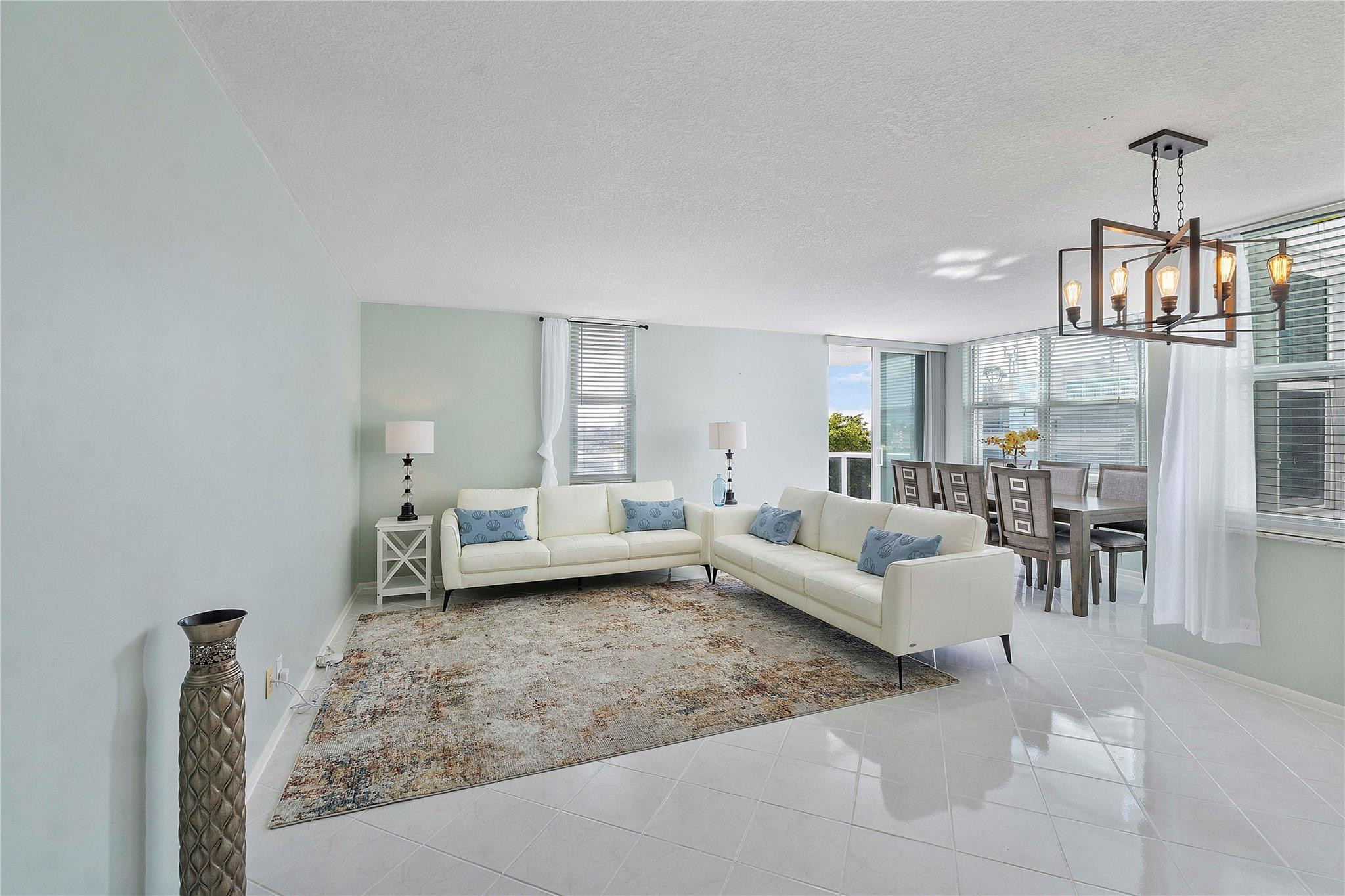 3015 N Ocean Boulevard 4L