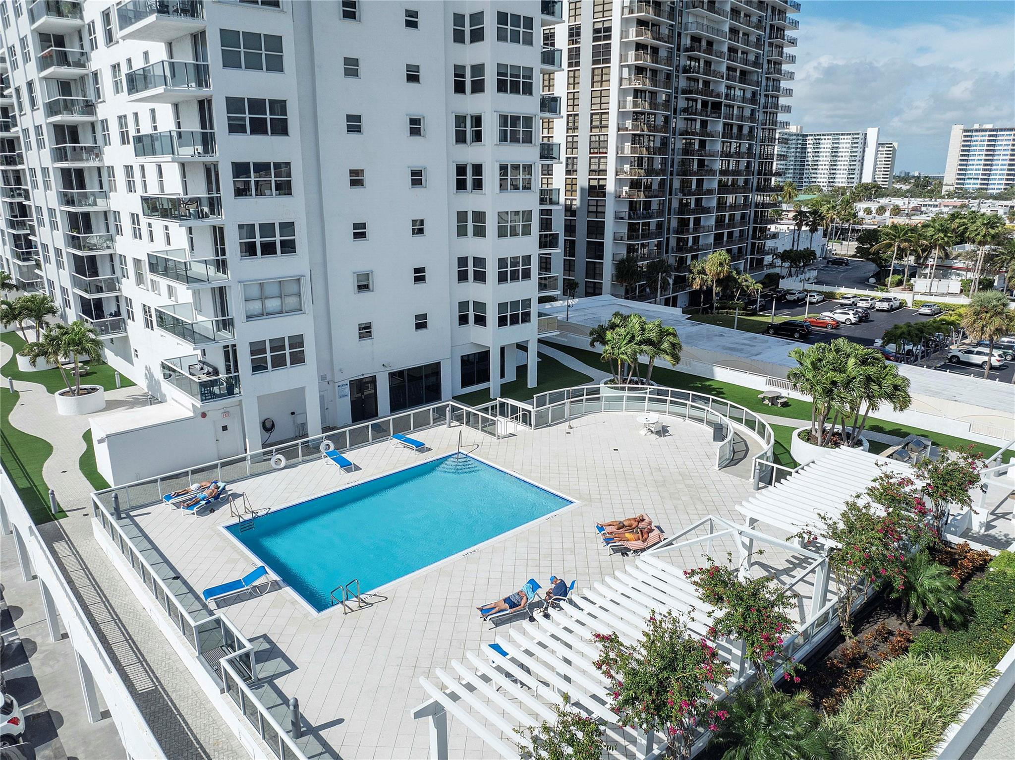 3015 N Ocean Boulevard 4L