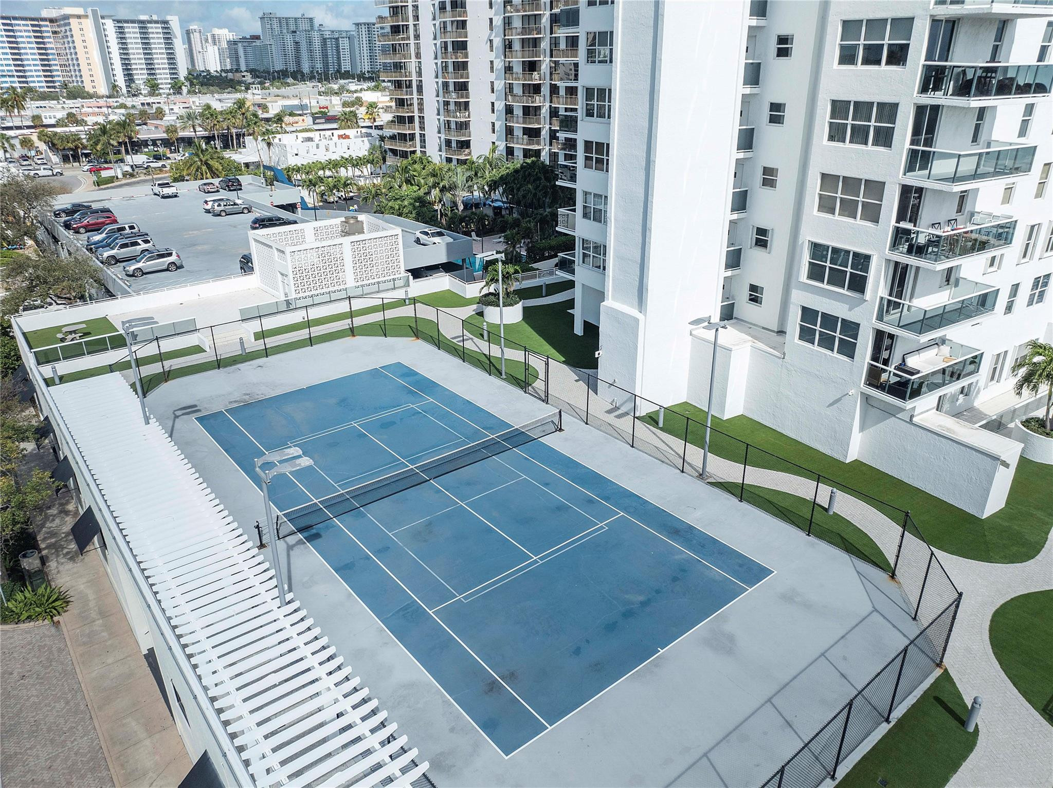 3015 N Ocean Boulevard 4L