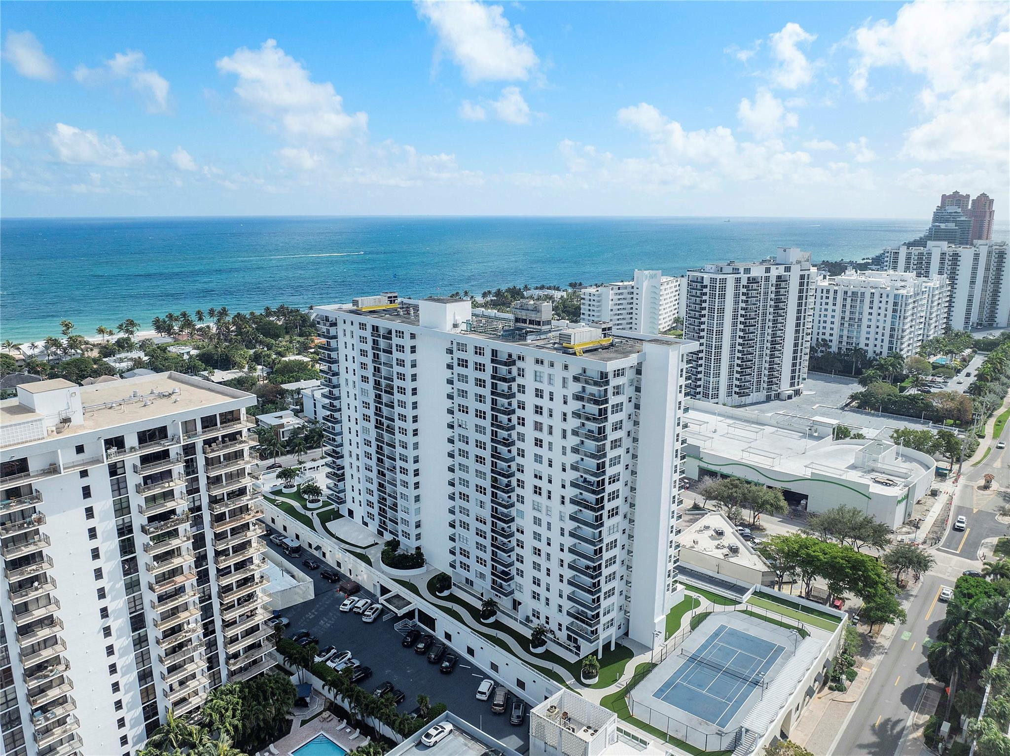 3015 N Ocean Boulevard 4L