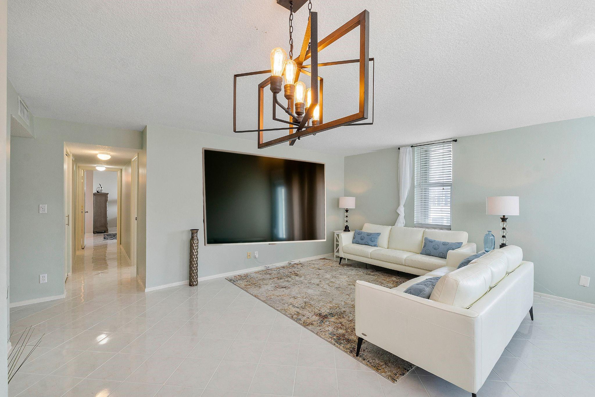 3015 N Ocean Boulevard 4L