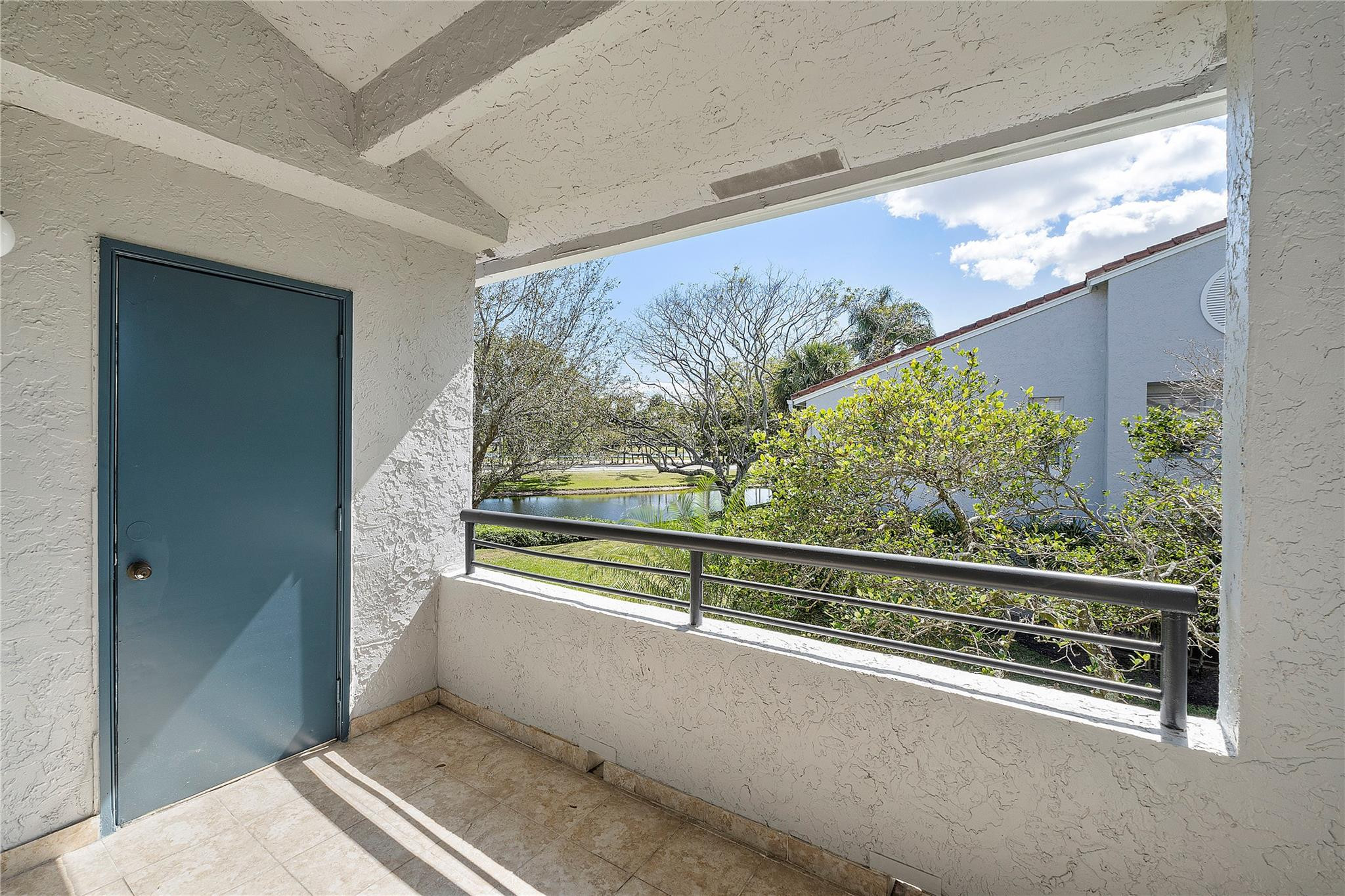 931 Lyons Road 4204