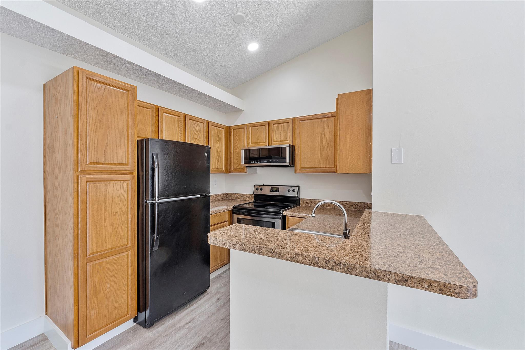 931 Lyons Road 4204