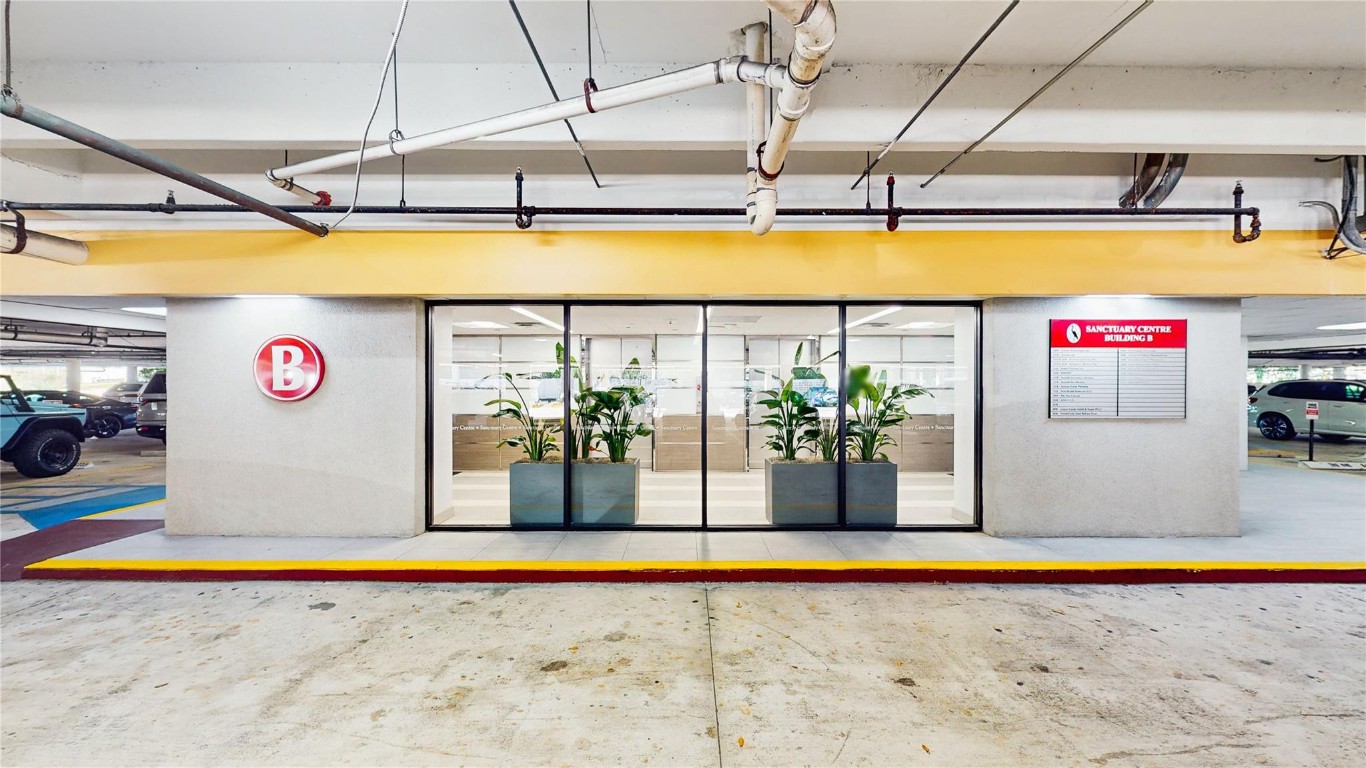 4800 N Federal Hwy 104B