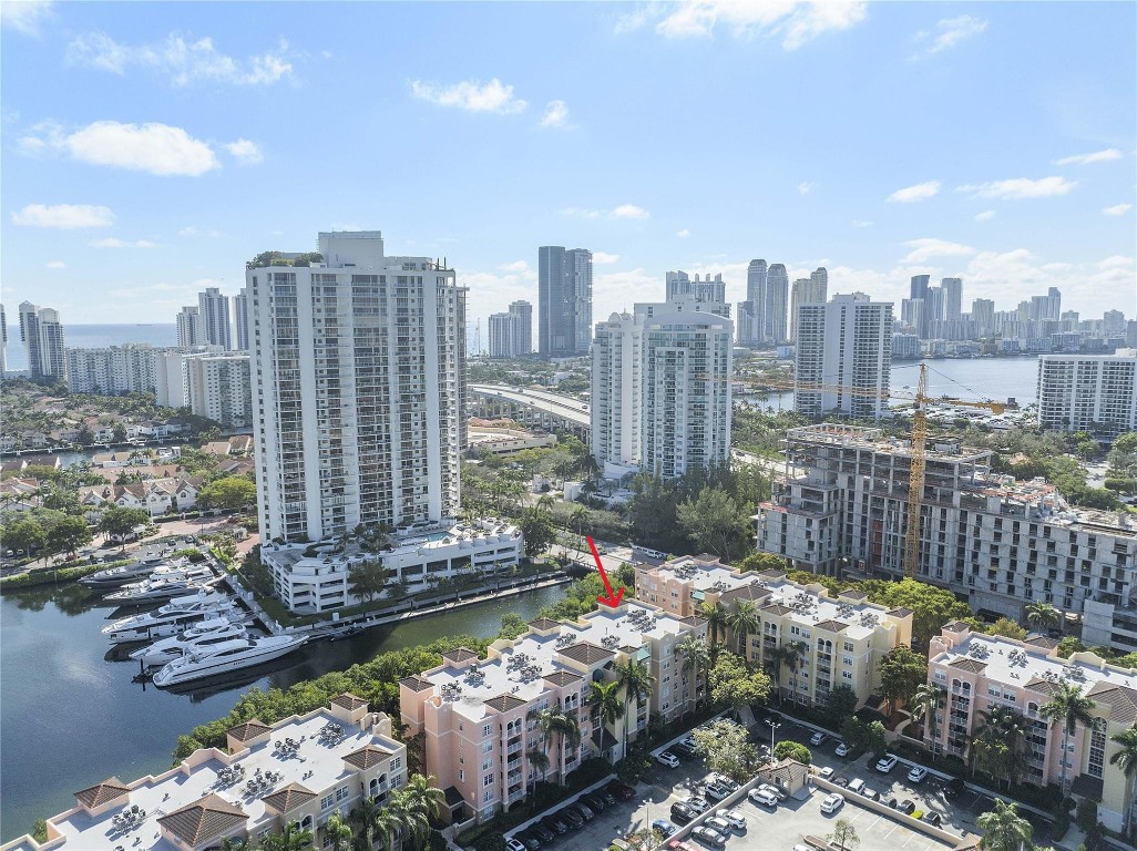 19601 E Country Club Dr 7-108