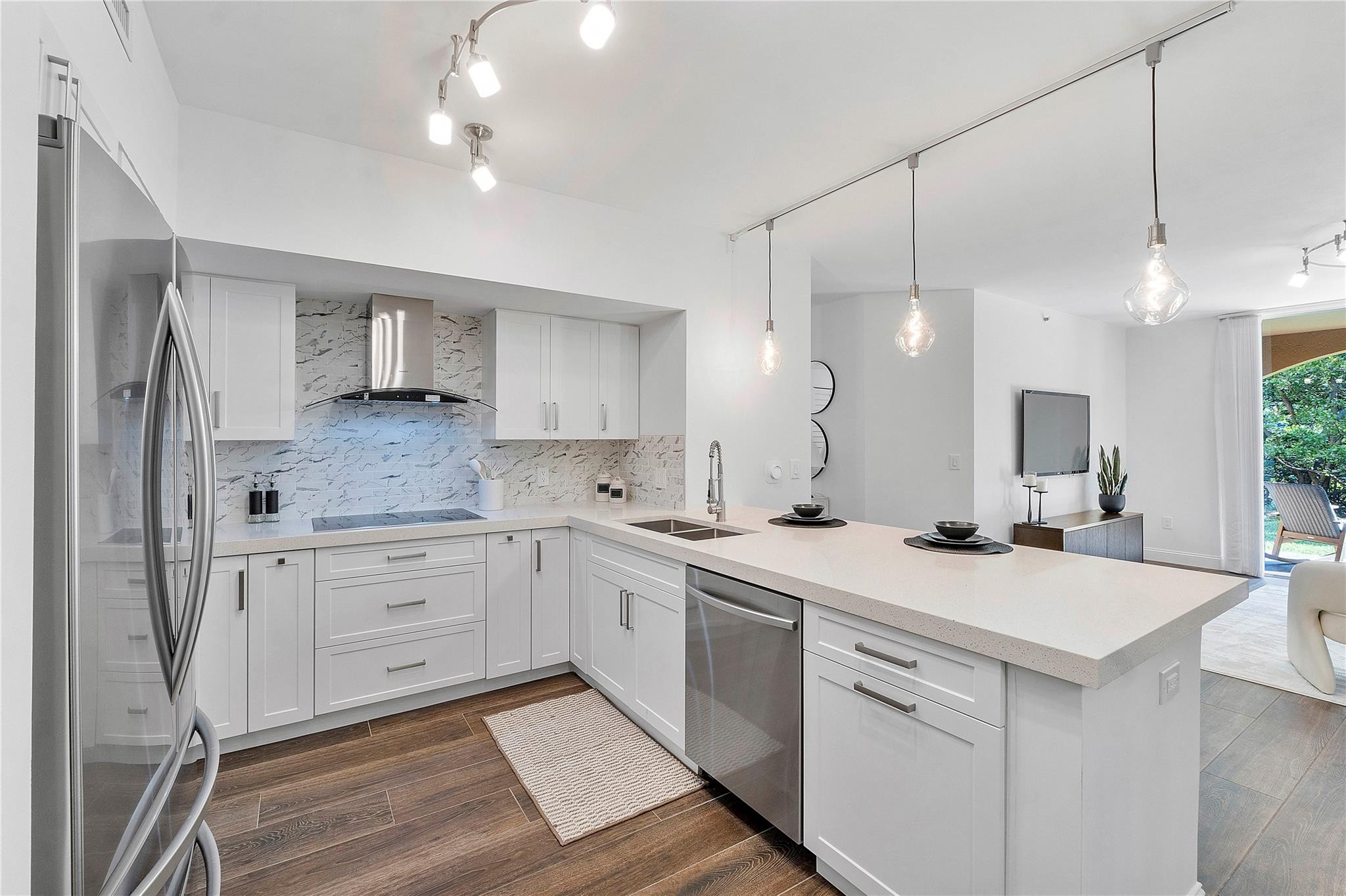 19601 E Country Club Dr 7-108