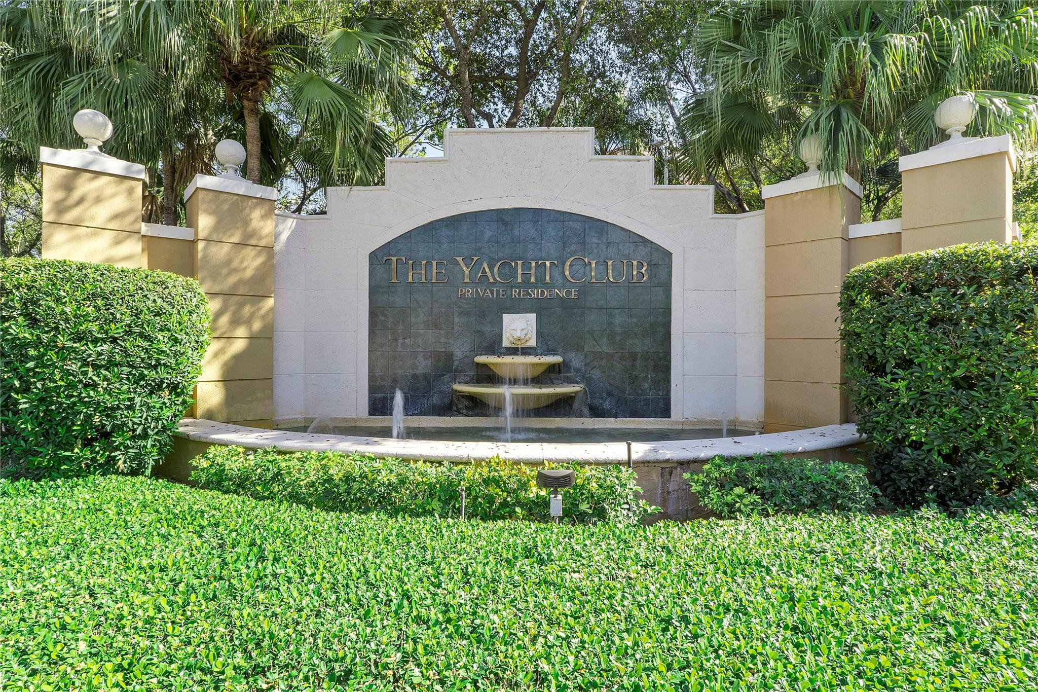 19601 E Country Club Dr 7-108