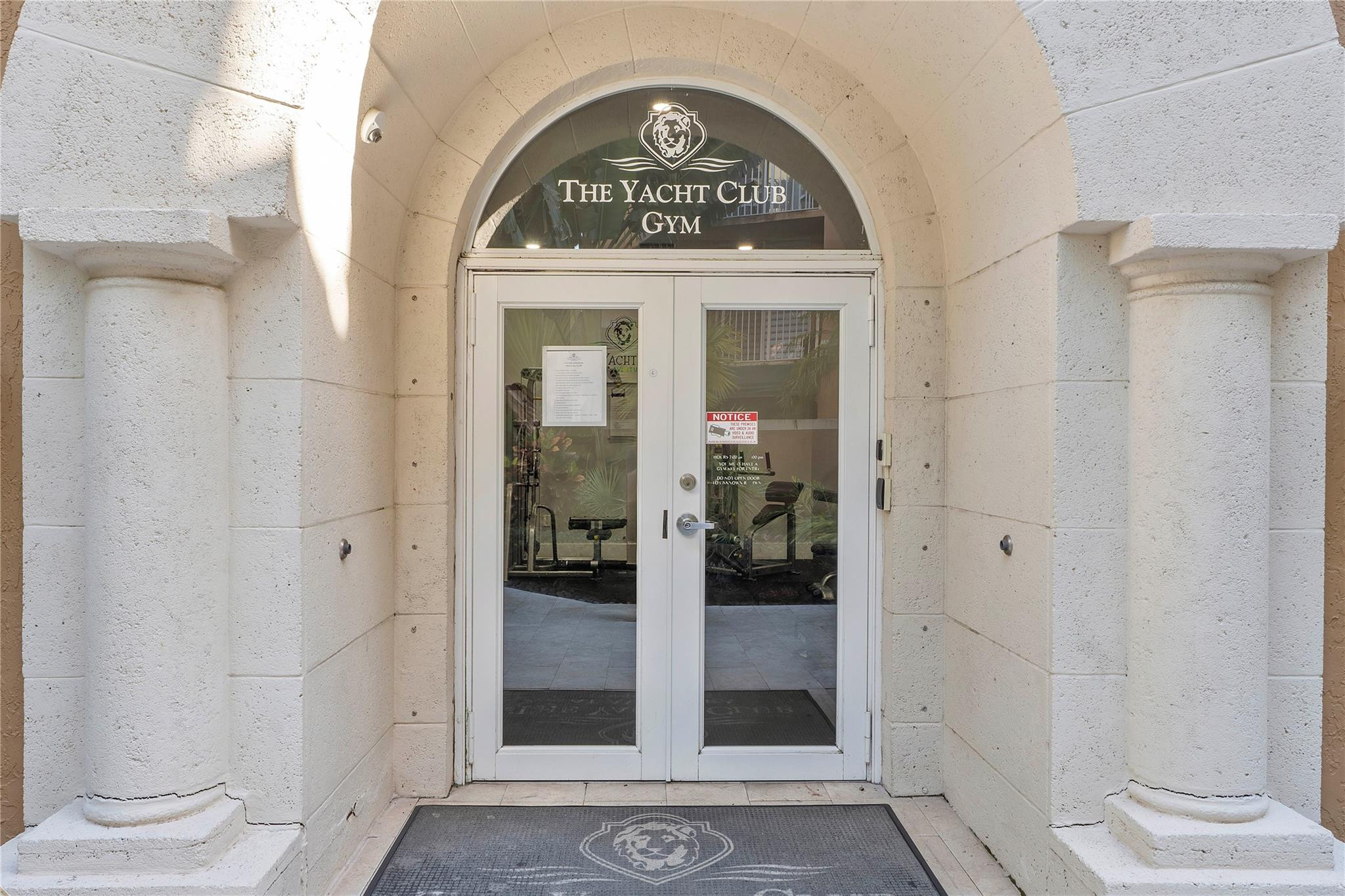 19601 E Country Club Dr 7-108